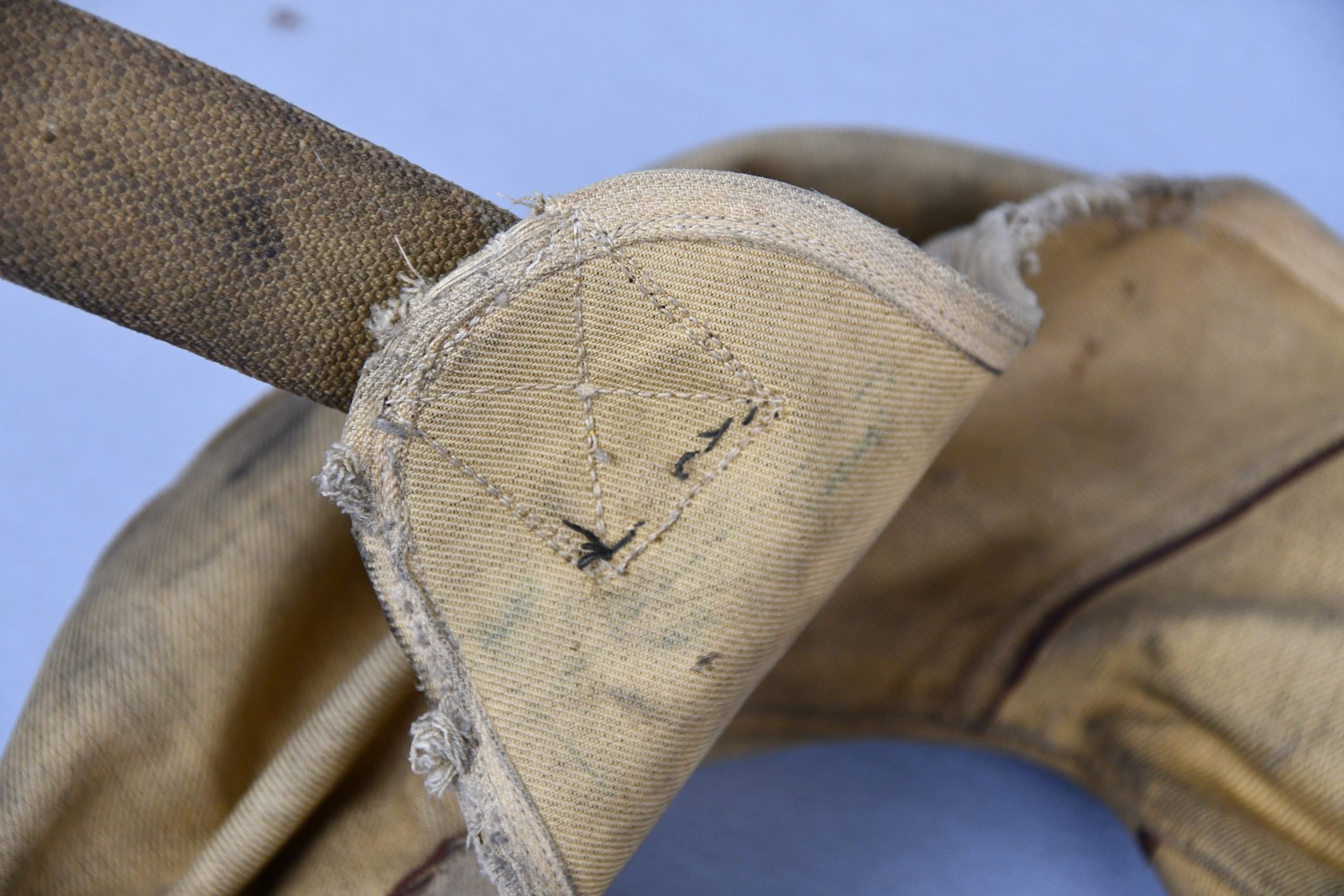 Luftwaffe pilot 'Schwimmweste' type 10-30 B-2 — image 10