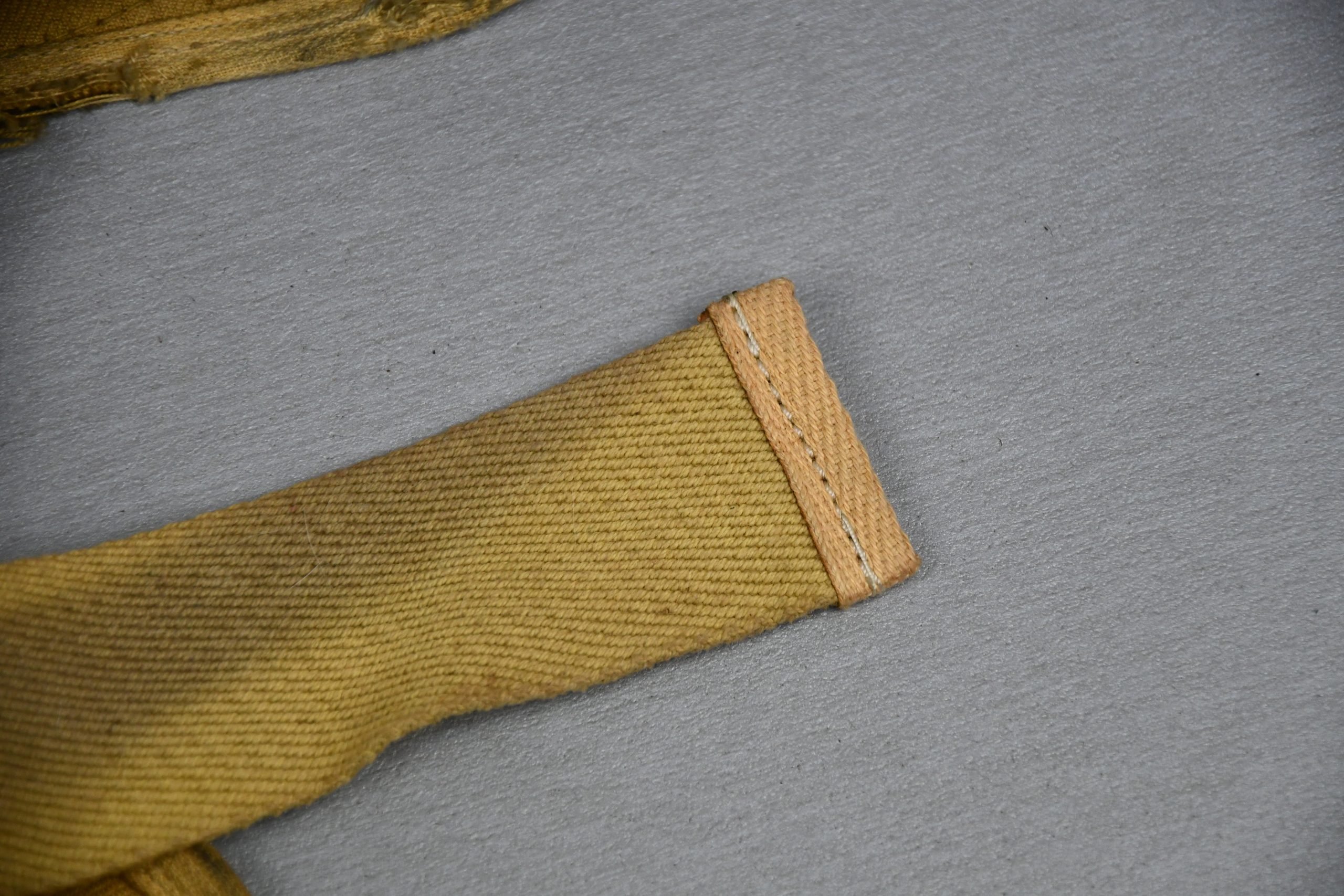 Luftwaffe pilot 'Schwimmweste' type 10-30 B-2 — image 4