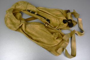 Luftwaffe pilot 'Schwimmweste' type 10-30 B-2