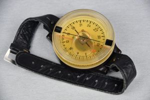 Luftwaffe pilot wrist compass 'Armbandkompaß AK39'