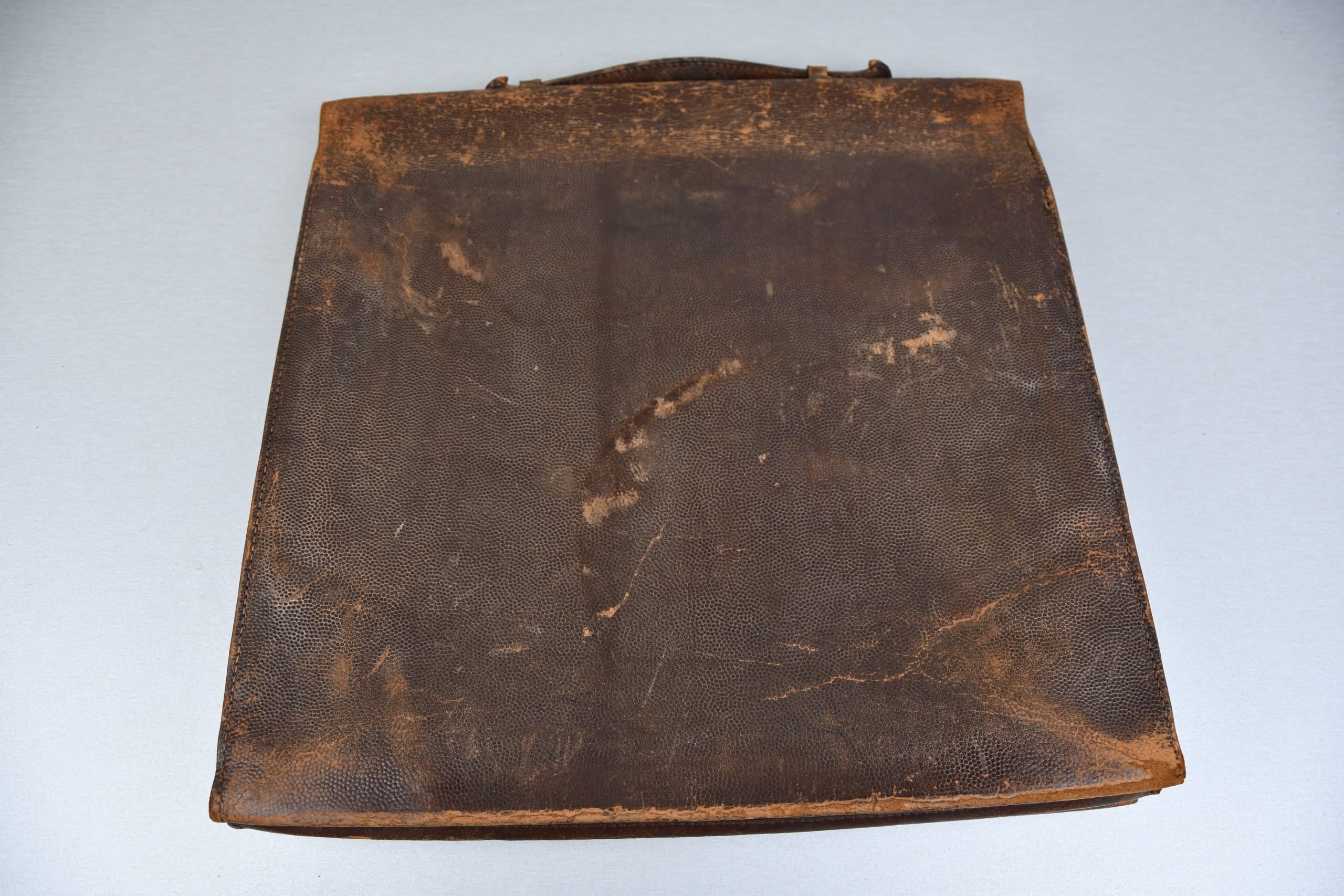 Luftwaffe pilot navigator leather suitcase — image 4