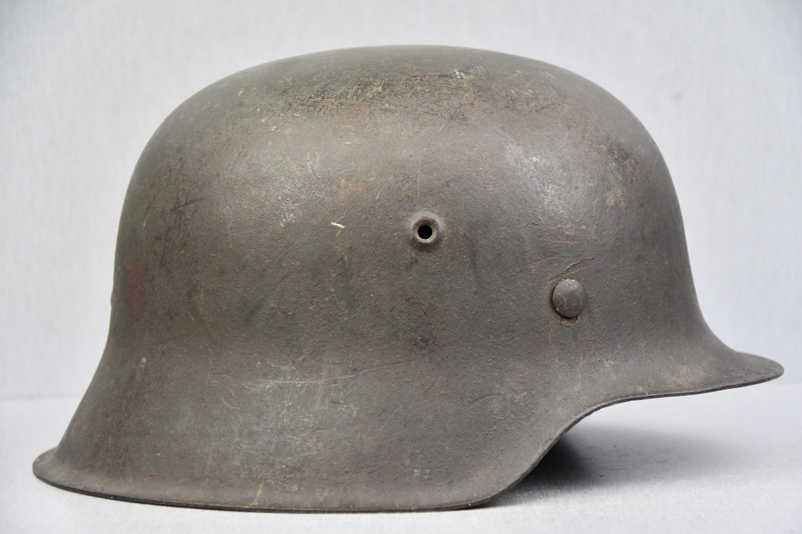 M42 army (Heer) single decal steel helmet ET64 — image 4