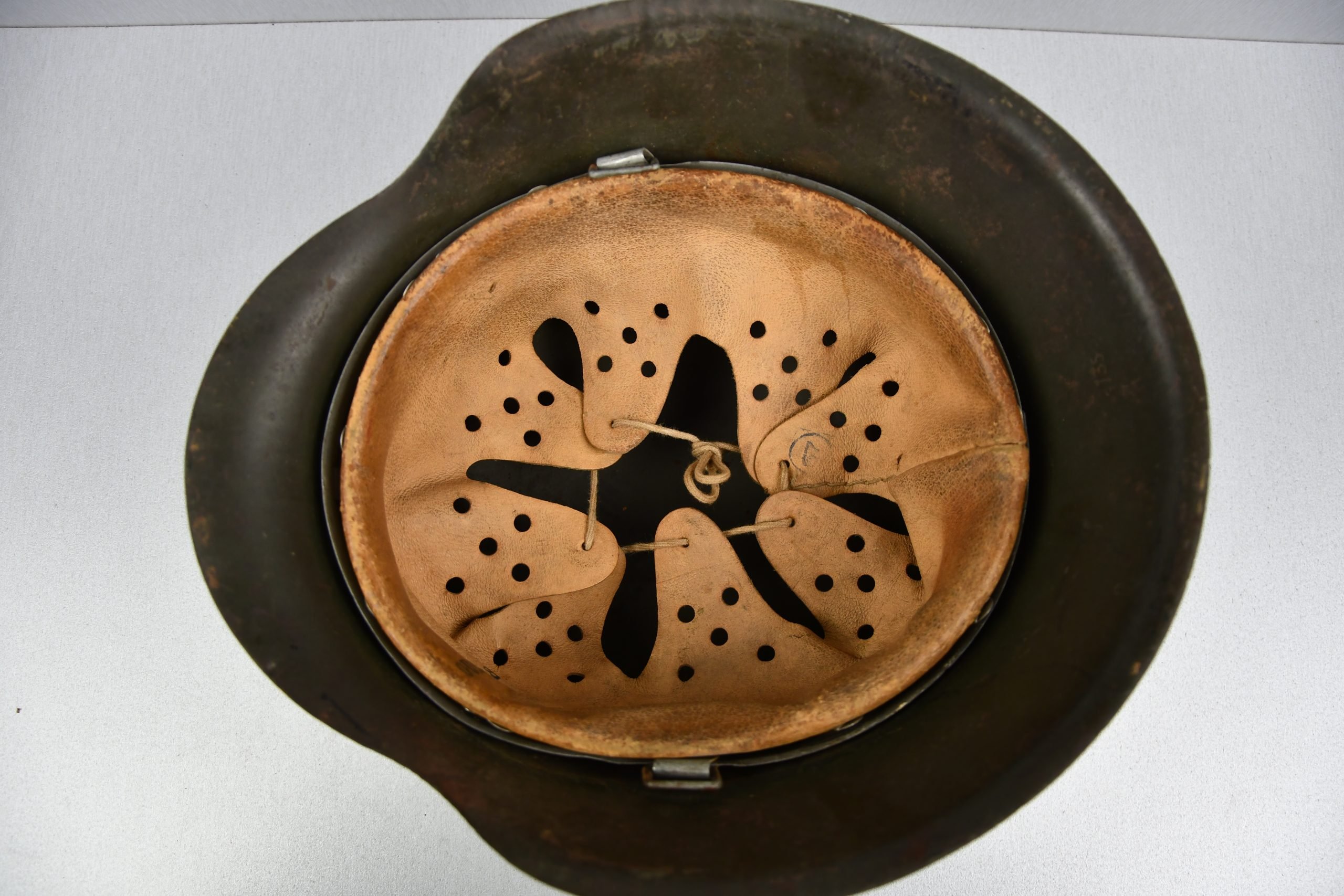 M42 army (Heer) single decal steel helmet ET64 — image 8