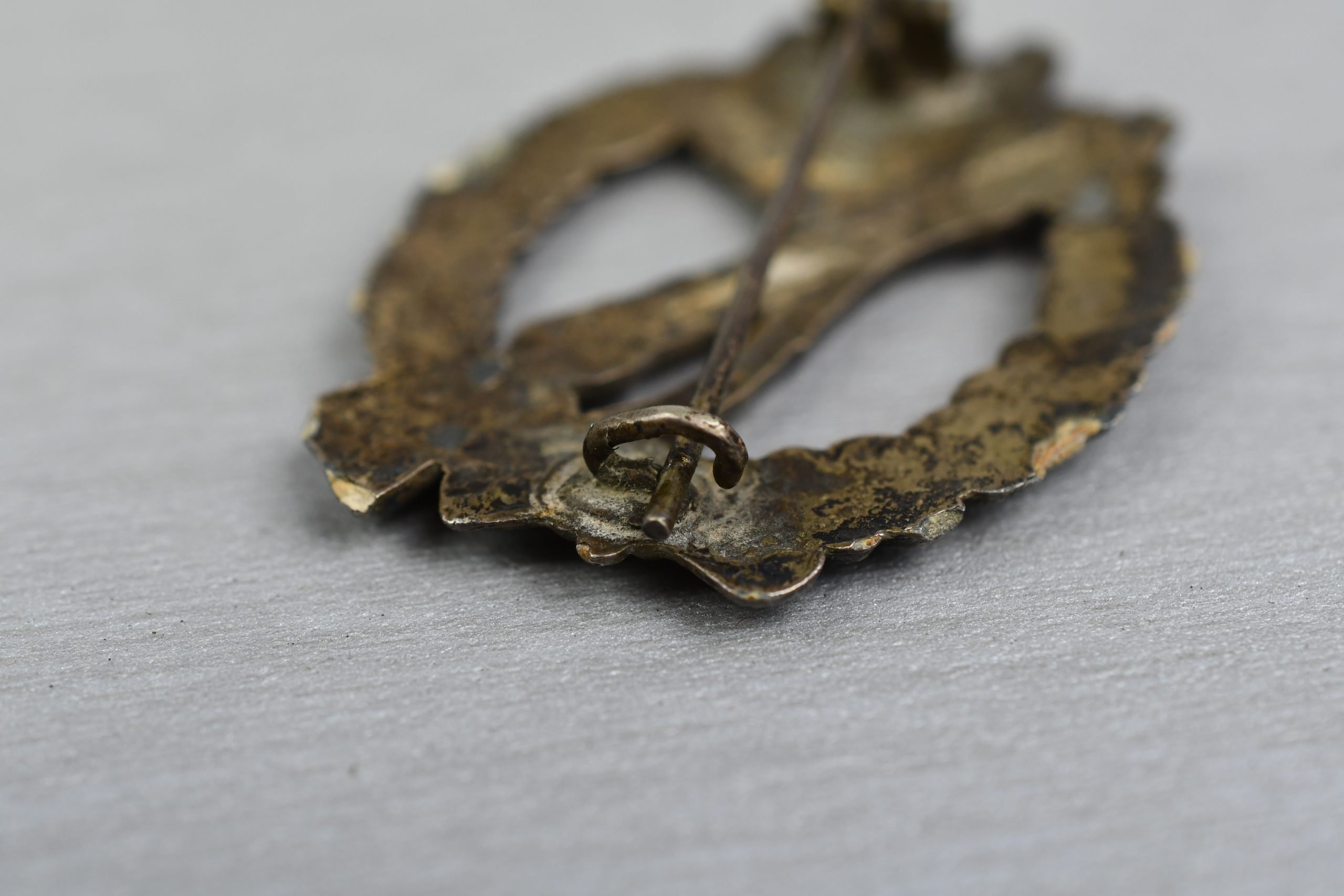 Infantry assault badge in silver by Frank & Reif — image 3