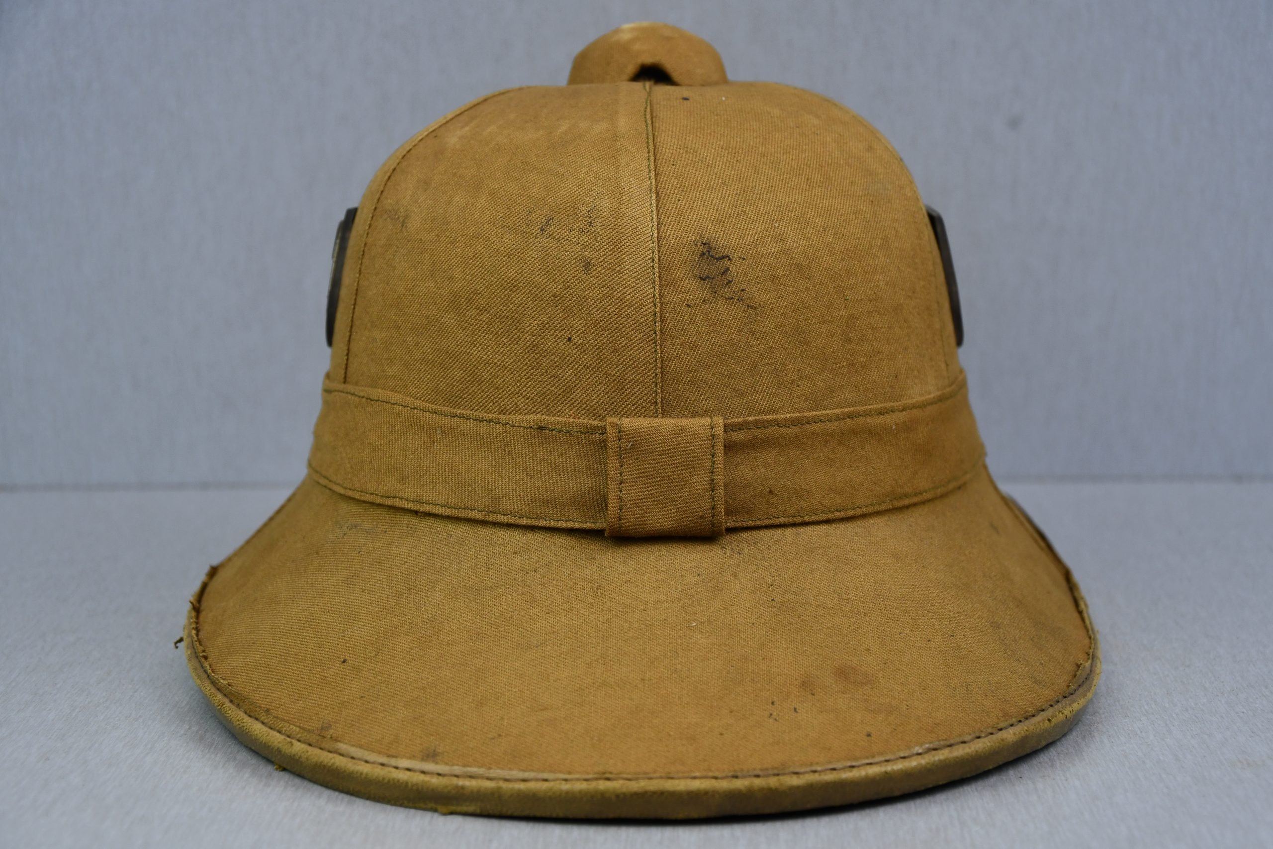 Army (Heer) tropical 'Afrikakorps' first pattern pith helmet by Werner Pause & Co. — image 6
