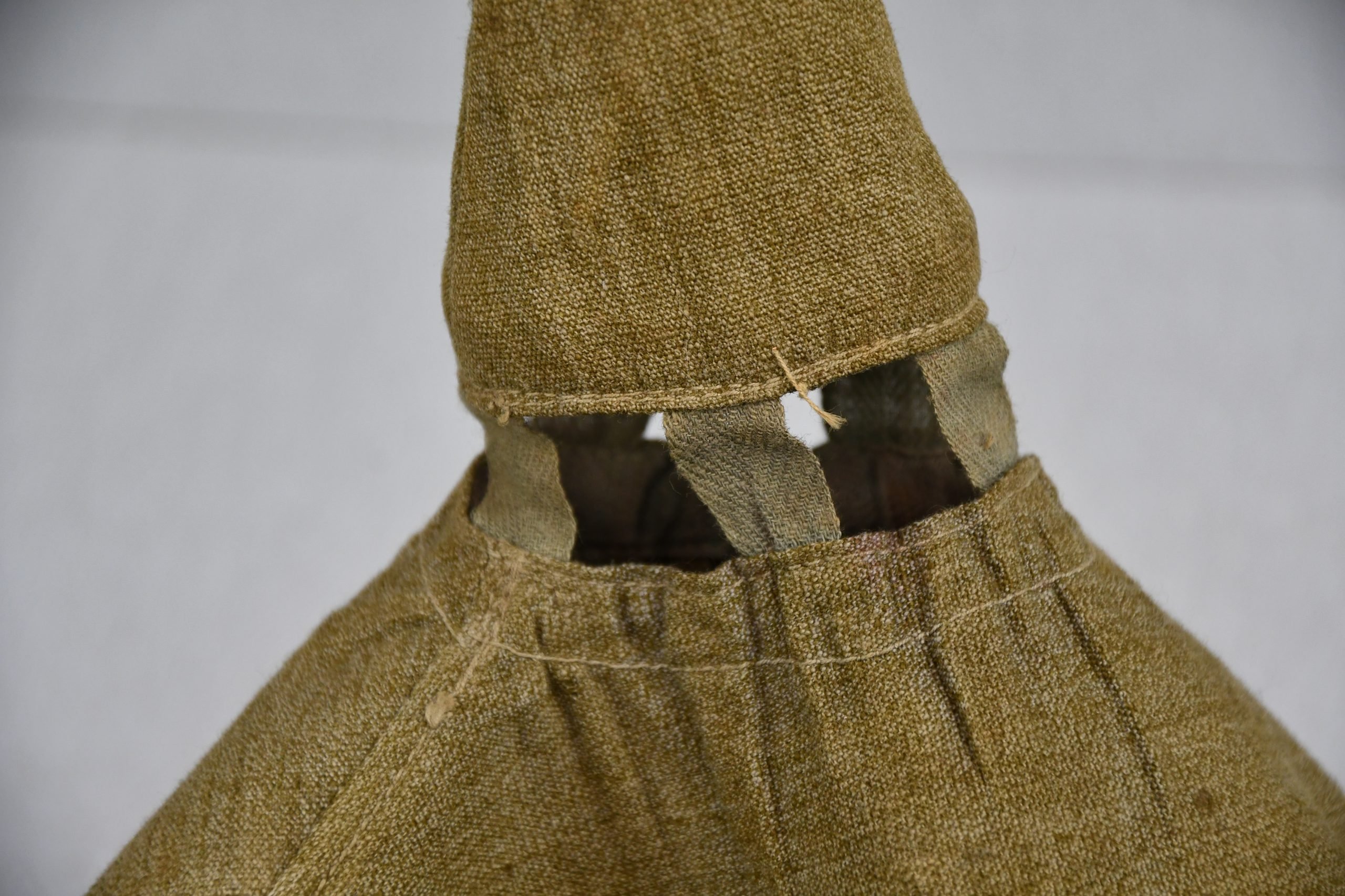 WW1 German officer spike helmet cover 'D.R.P.' — image 4