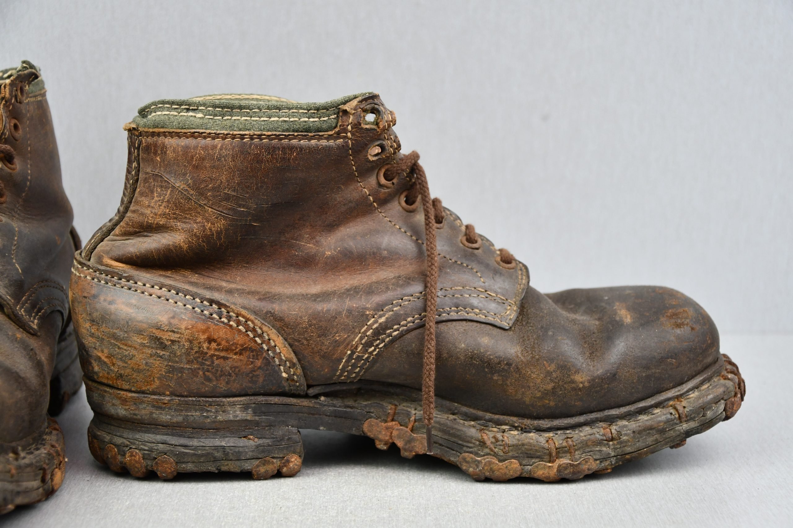 M37 Wehrmacht 'Gebirgsjäger' mountain boots with RBNr. — image 2