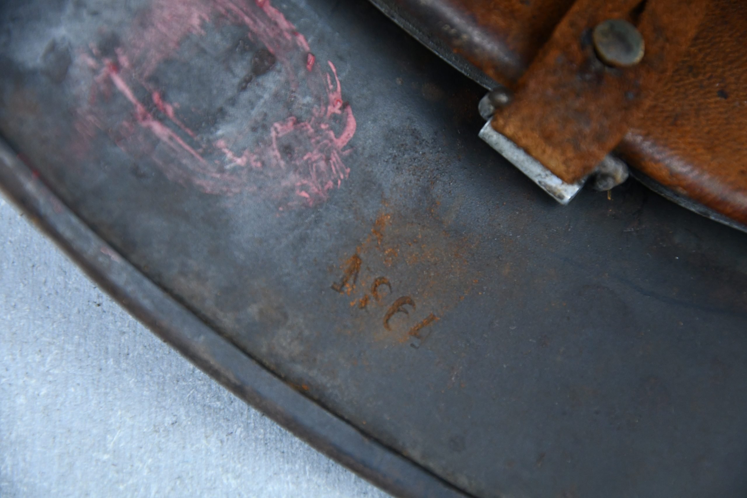 M40 Army (Heer) single decal steel helmet NS64 — image 12