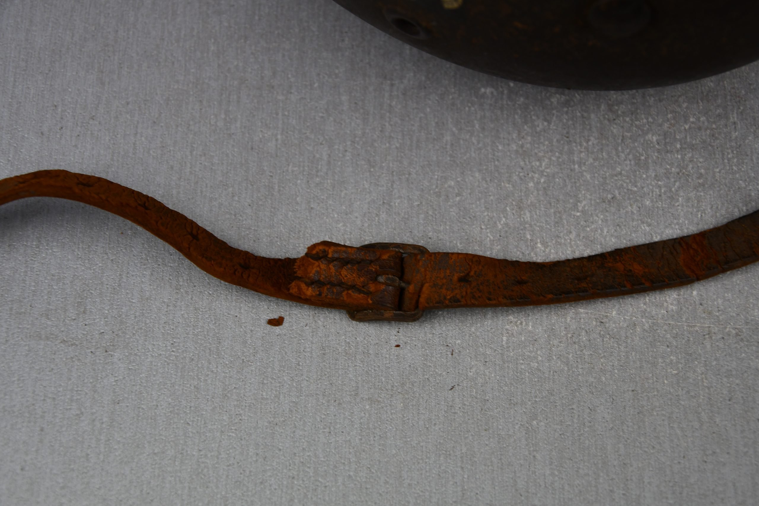 M40 Army (Heer) single decal steel helmet NS64 — image 16