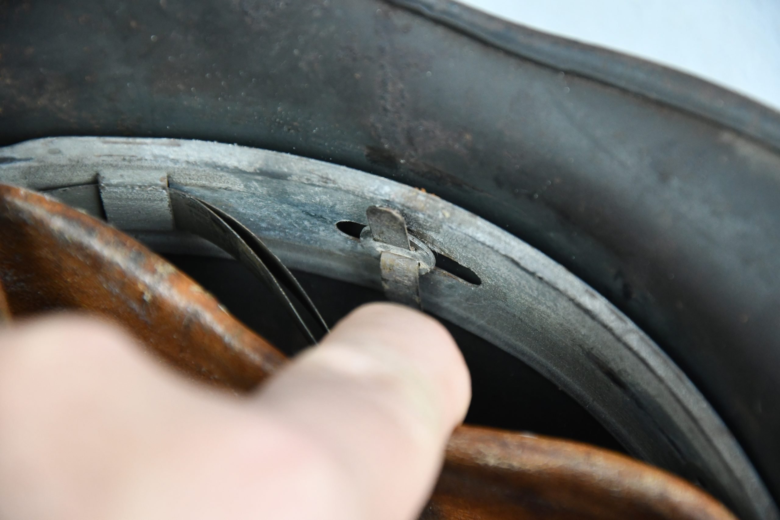 M40 Army (Heer) single decal steel helmet NS64 — image 18