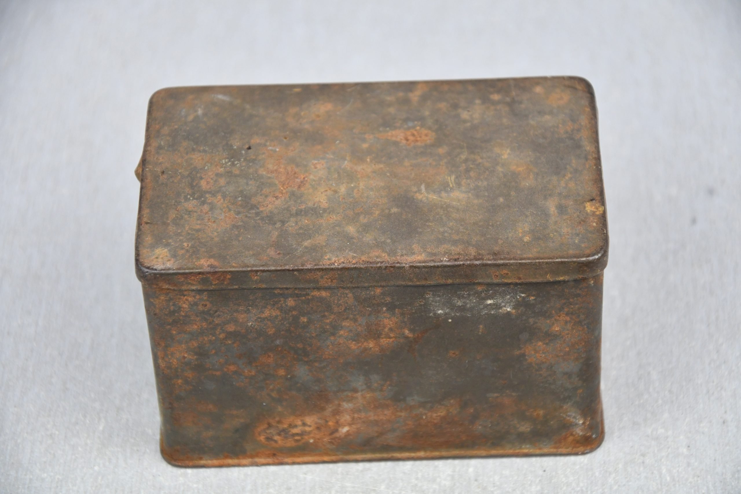 Wehrmacht motorcycle dust goggles in box 'Kradmelderbrille' by GV 1941 — image 5