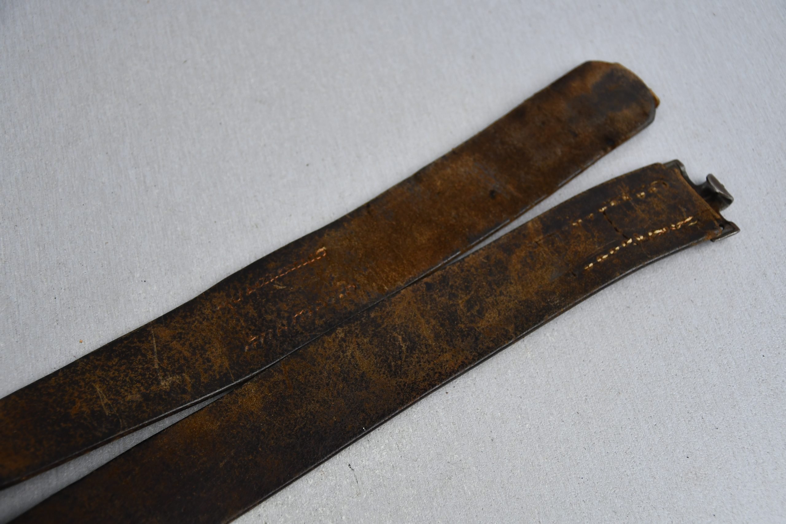 Wehrmacht leather equipment belt — image 3