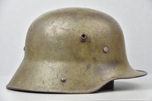 WW1 German M16 steel helmet ET64