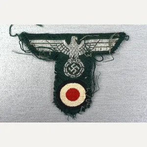 M38 army (Heer) officer 'BeVo' flatwire T-eagle cap insignia