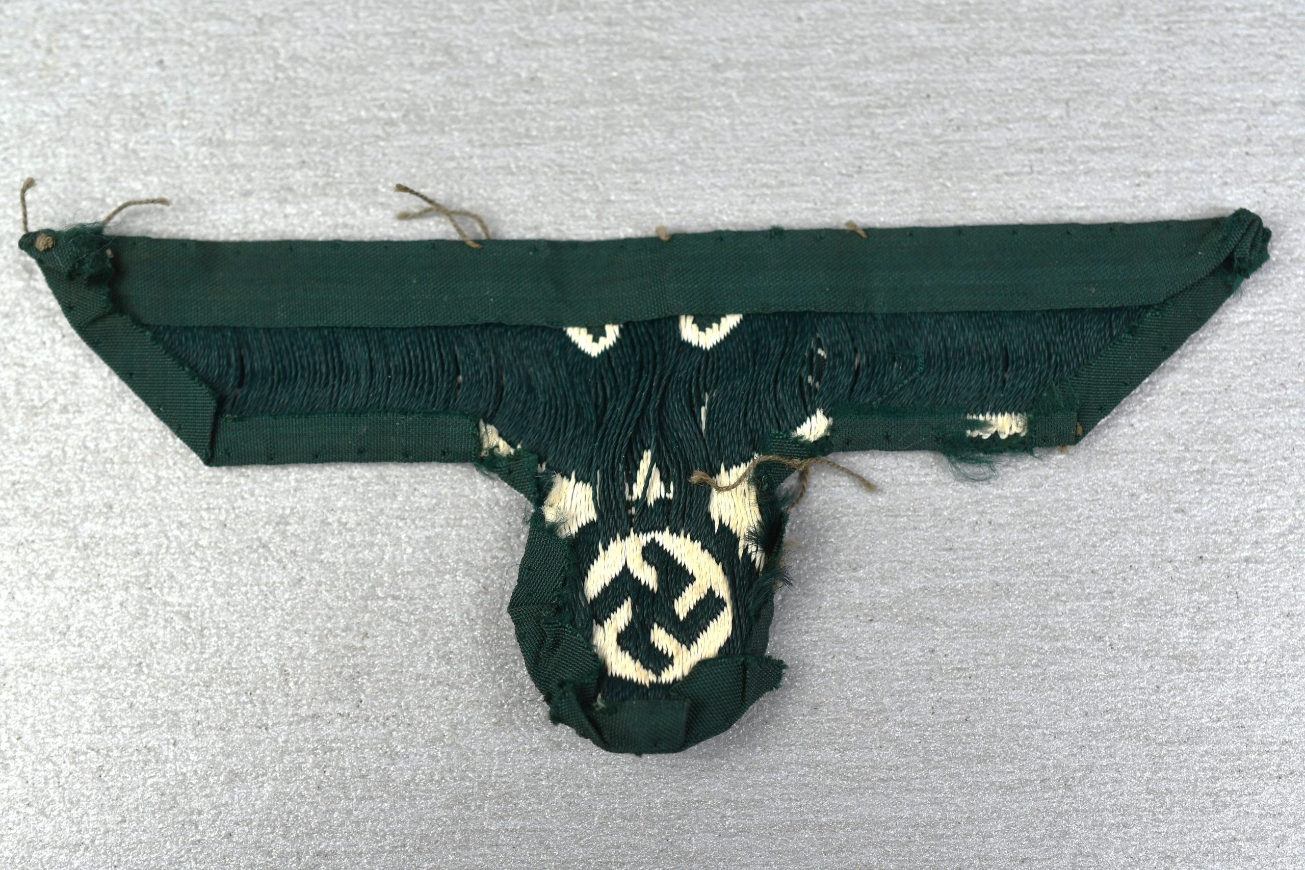 M38 army (Heer) 'BeVo' breast eagle — image 2