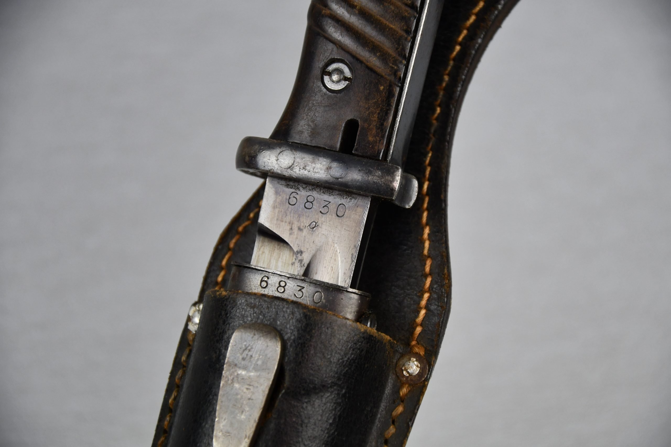 Matching Wehrmacht K98 bayonet by asw 1941 with frog — image 10