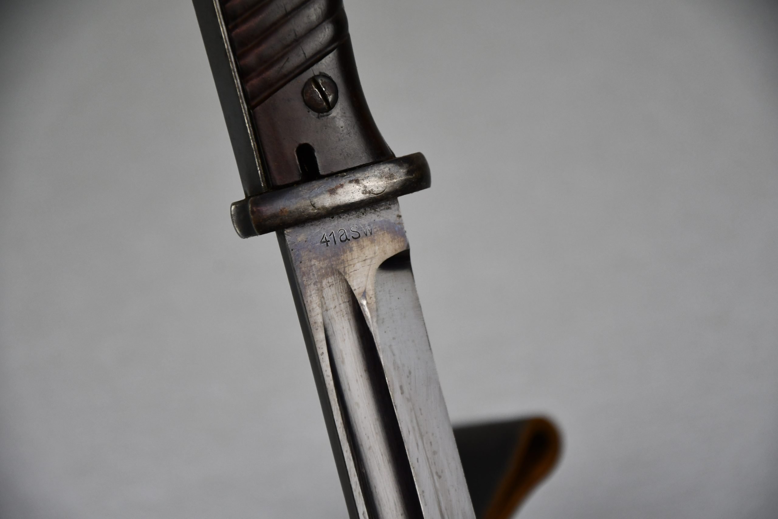 Matching Wehrmacht K98 bayonet by asw 1941 with frog — image 11