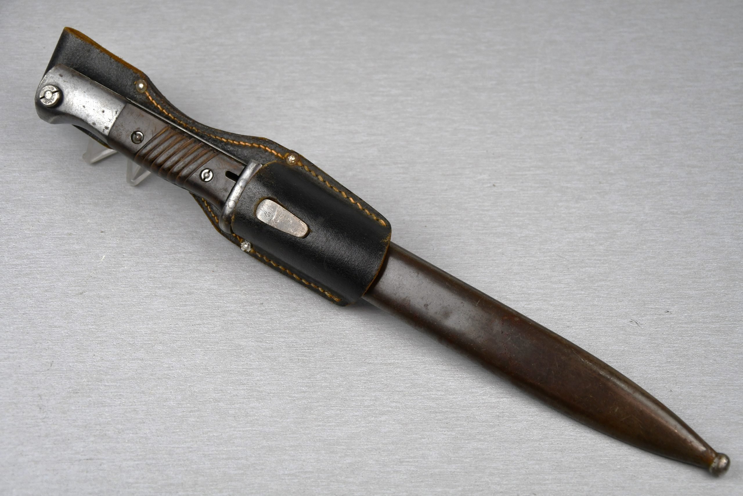 Matching Wehrmacht K98 bayonet by asw 1941 with frog — image 2