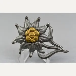 Army (heer) mountain tooper 'Gebirgsjäger' cap edelweiss by G.B.44