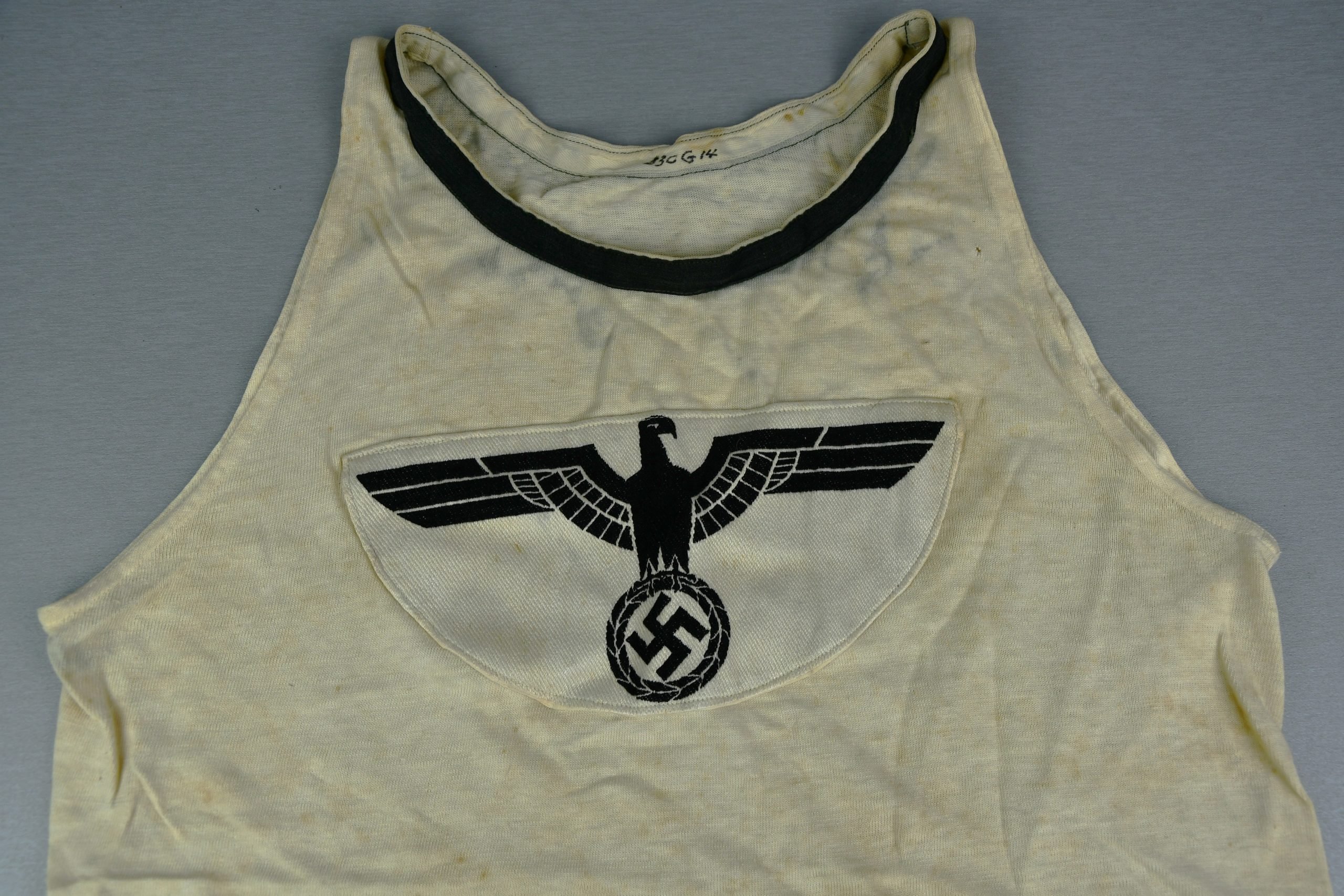 Army (Heer) standard issue sport shirt for NCO — image 2