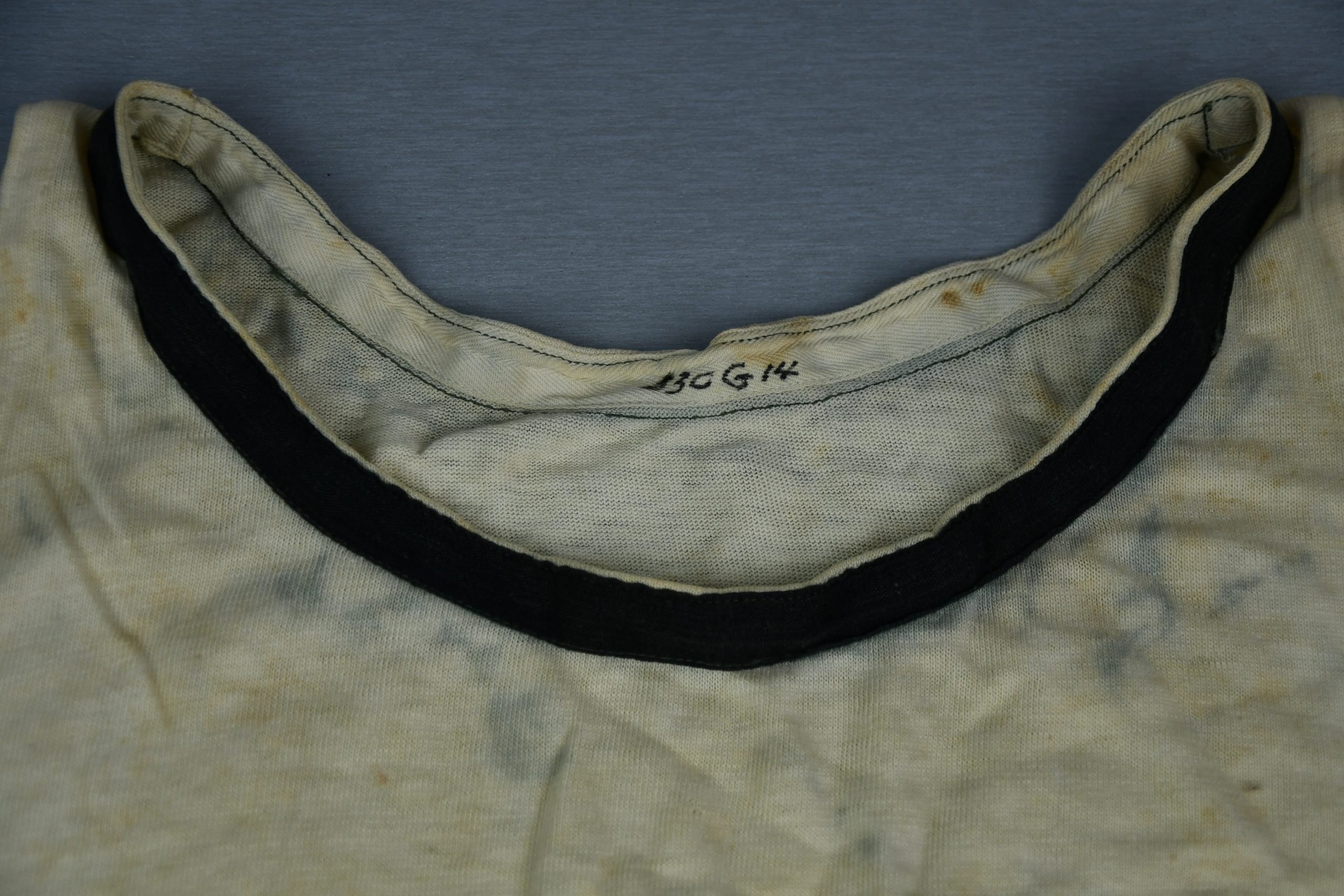 Army (Heer) standard issue sport shirt for NCO — image 4