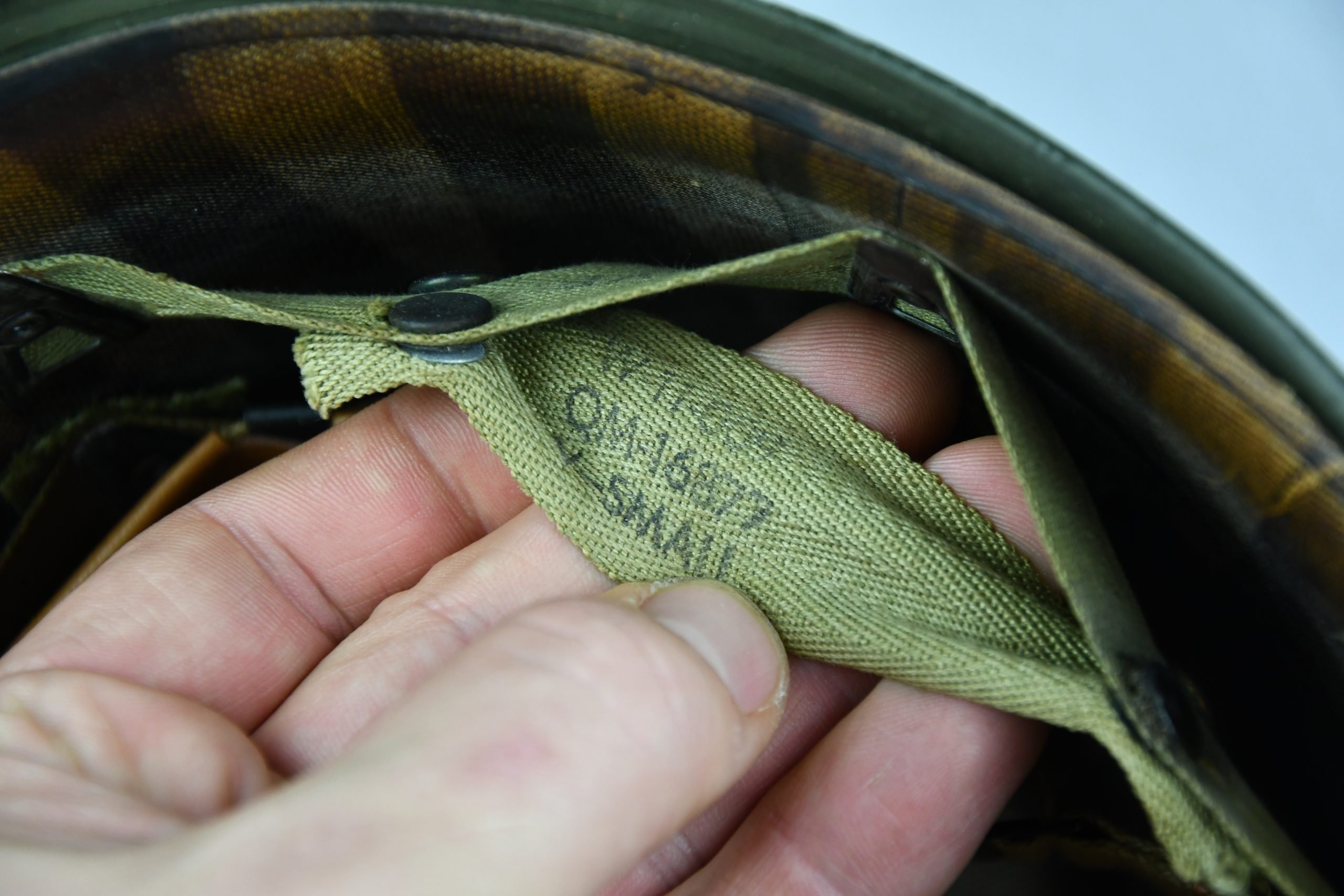 US M1 steel fixed bail helmet by 'Schleuter' with liner by Firestone — image 15
