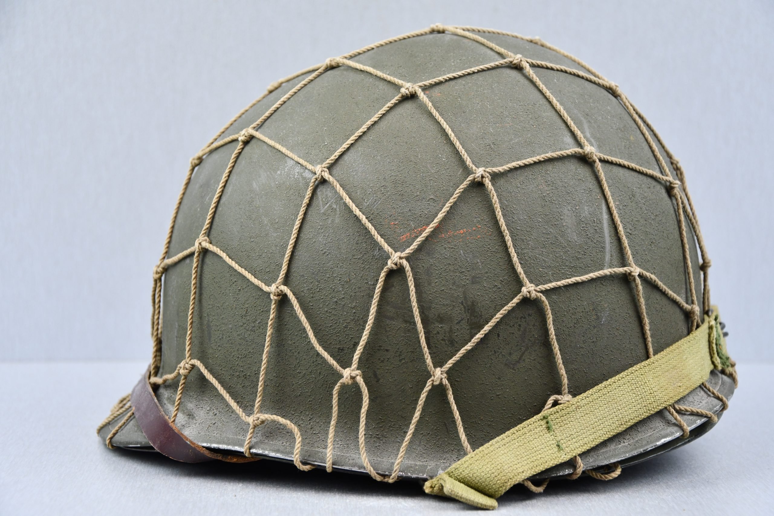 US WW2 M1 fixed bale steel helmet with liner by CAPAC — image 2