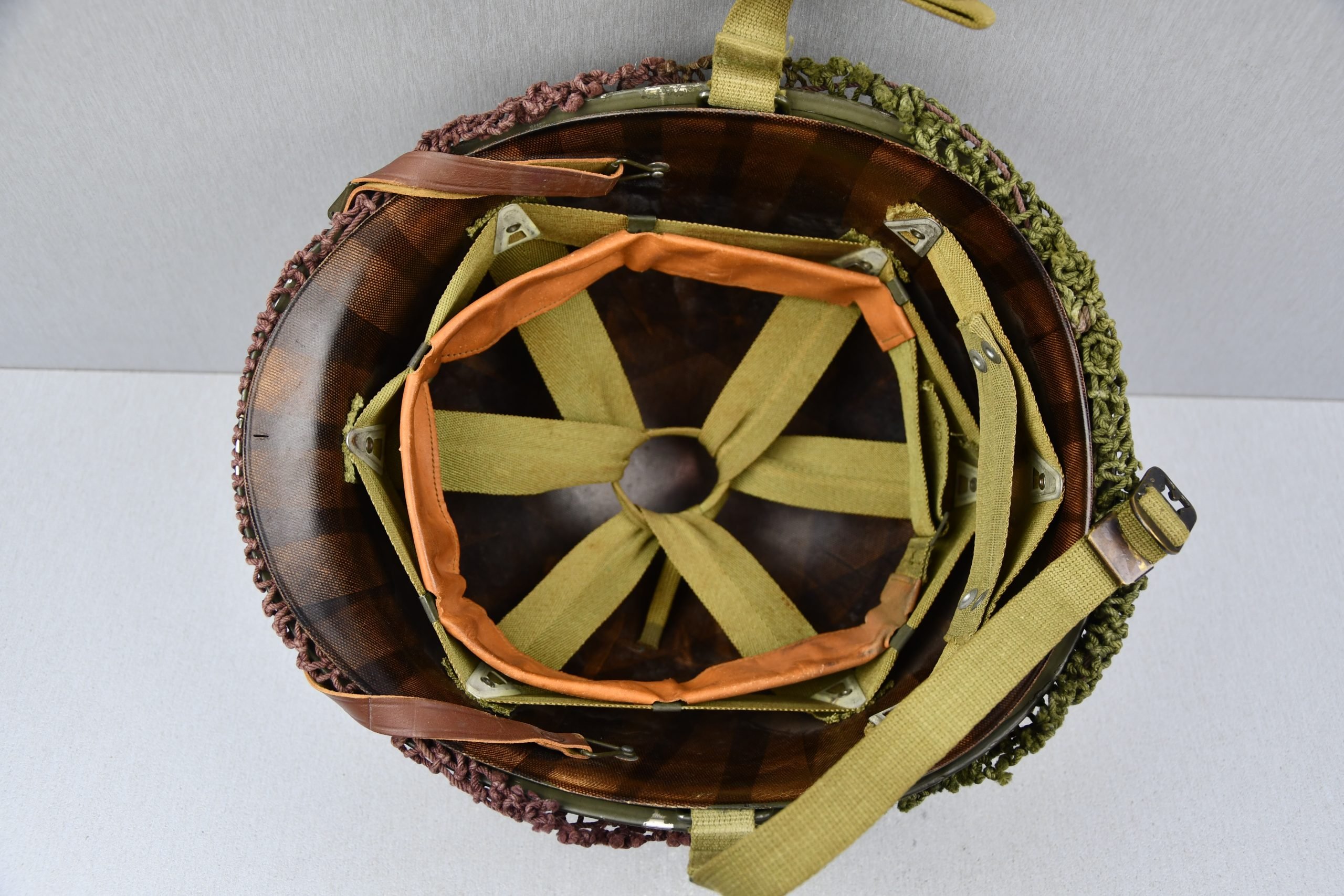 MINT US WW2 M1 fixed bale steel helmet with early Inland liner — image 10