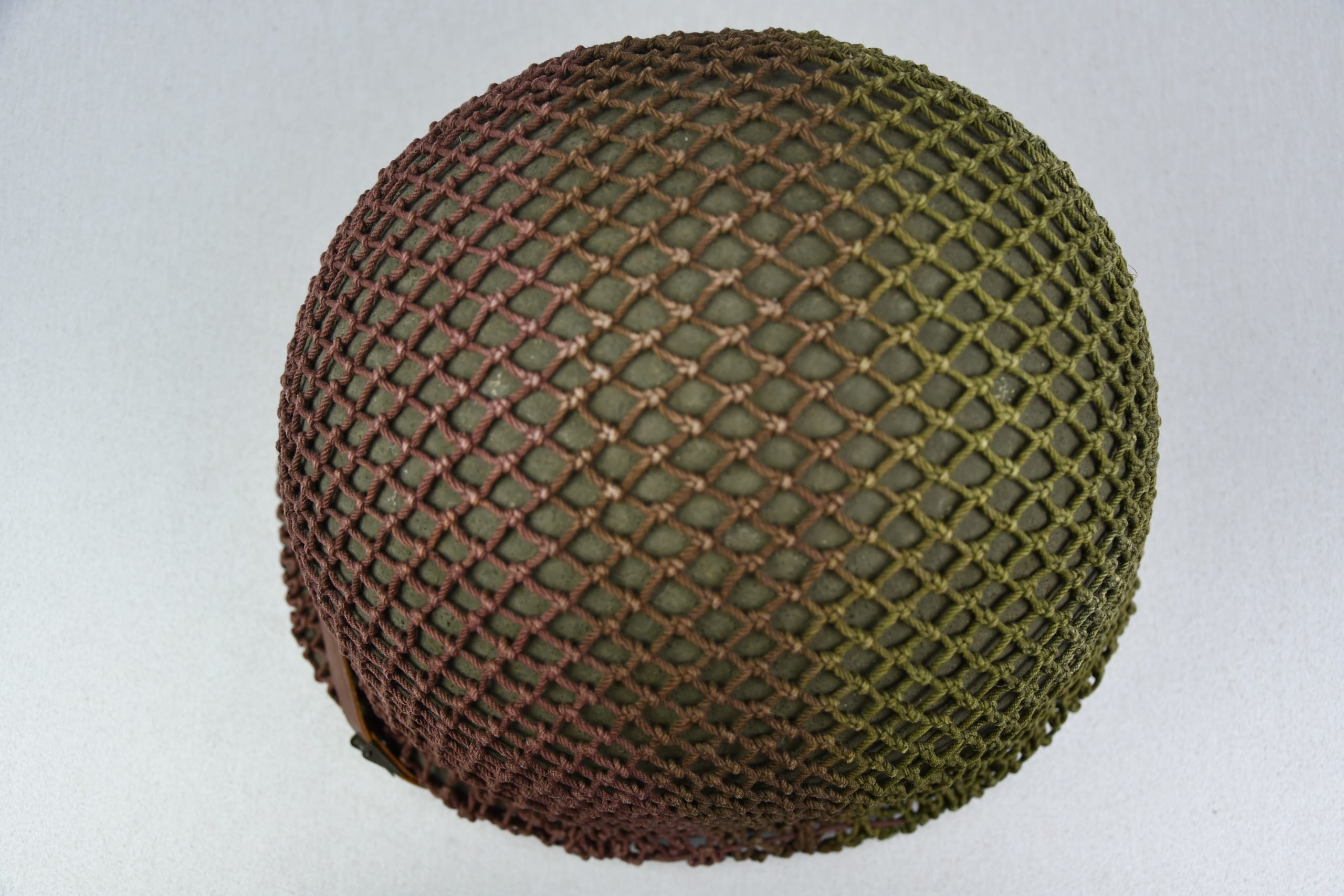 MINT US WW2 M1 fixed bale steel helmet with early Inland liner — image 8