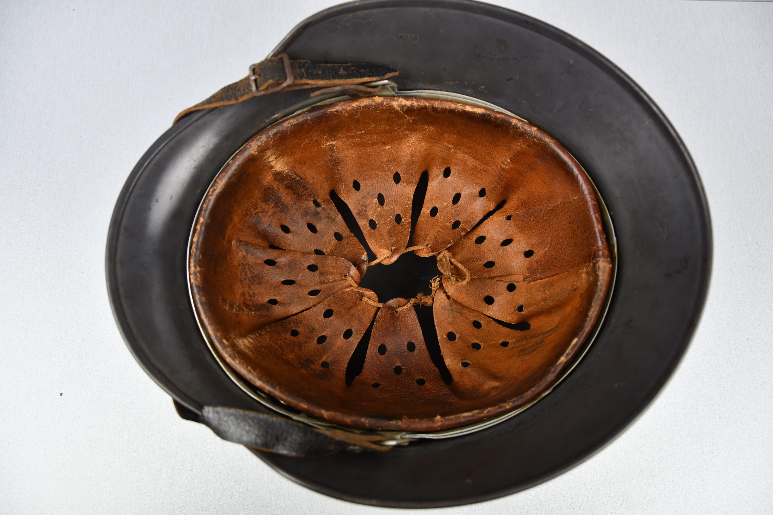 M35 Luftwaffe ex-double decal steel helmet Q66 1939 — image 8