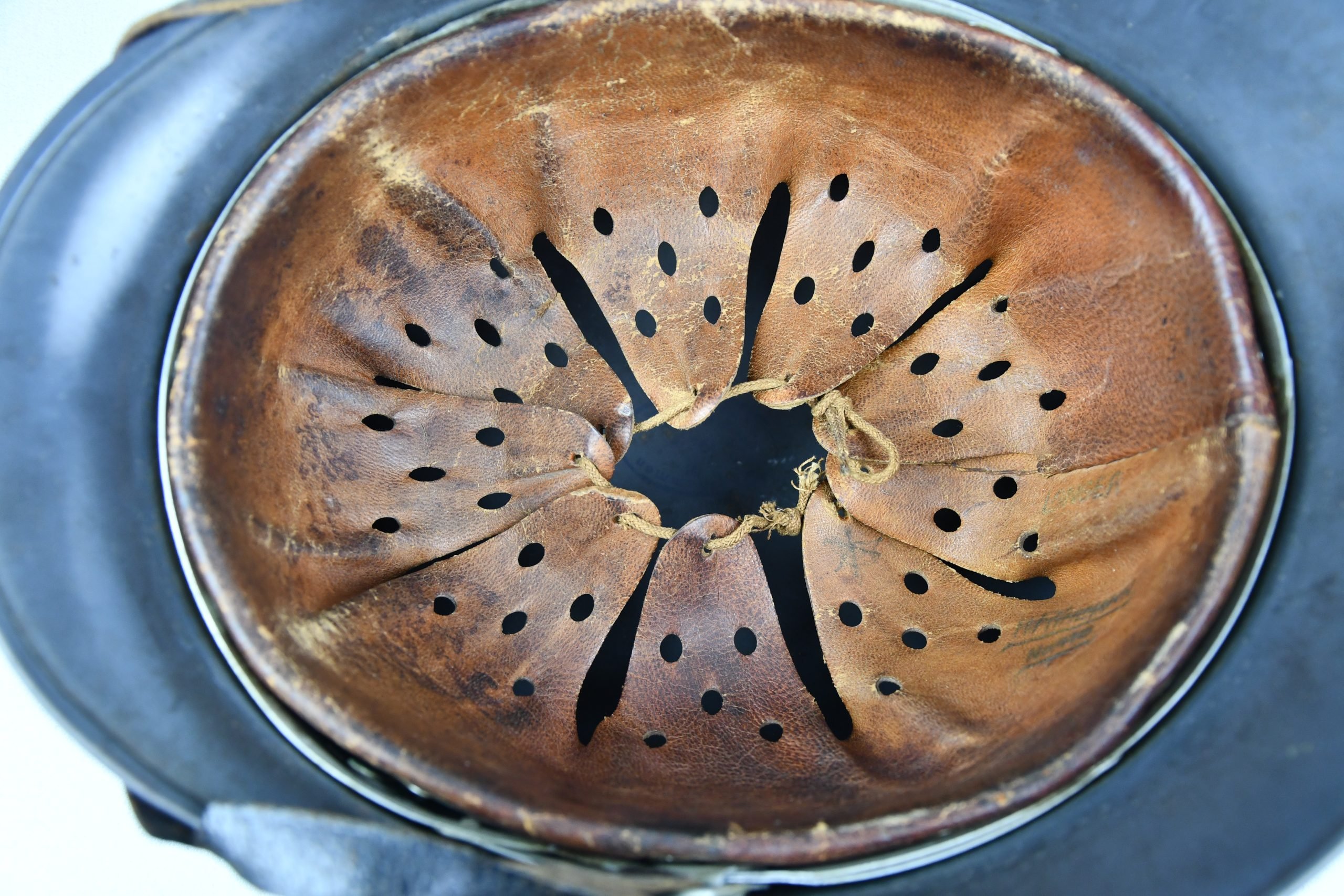 M35 Luftwaffe ex-double decal steel helmet Q66 1939 — image 9