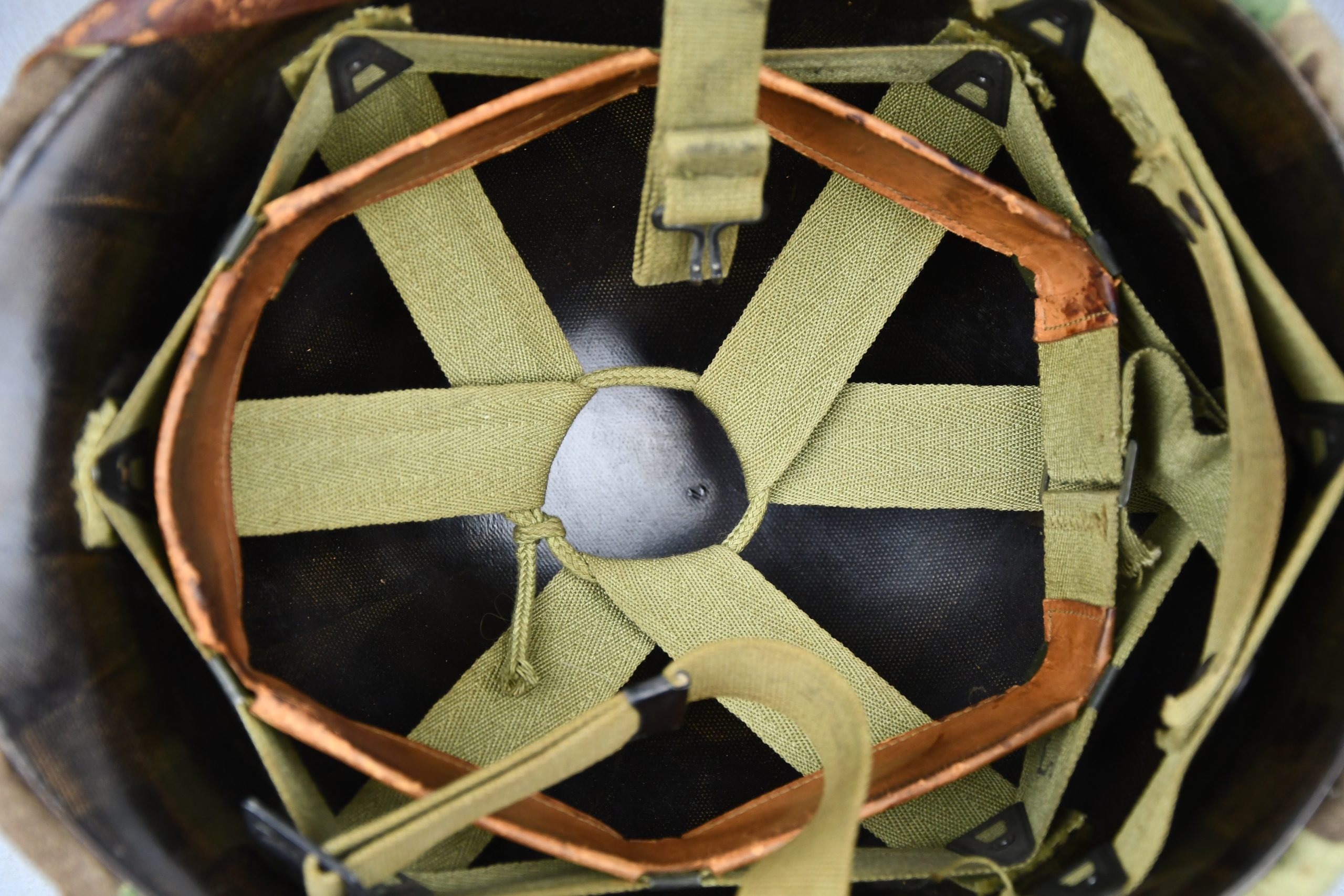 US WW2 M1 steel fixed bail helmet with liner by 'Int'l Molded Plastics Co' and USMC camo cover — image 11