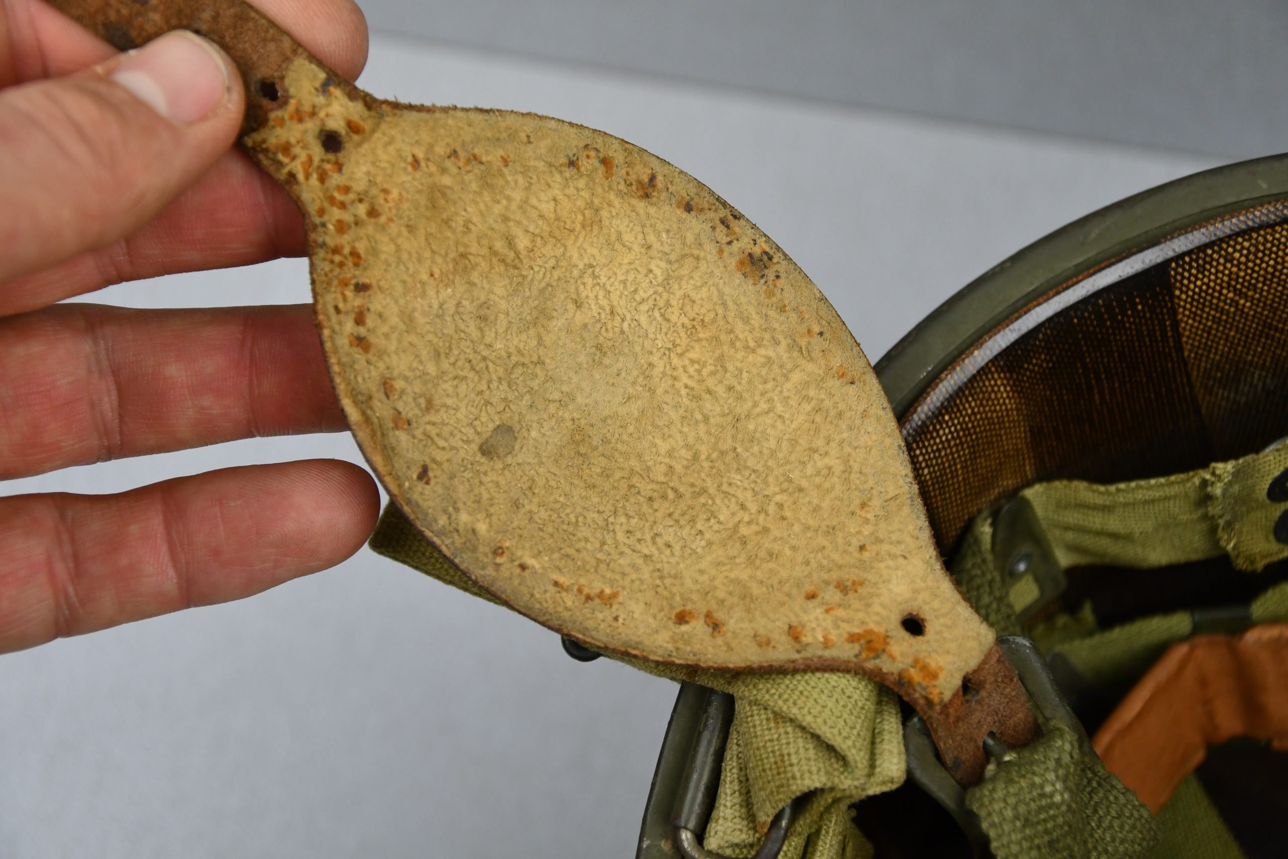 US WW2 M1-C paratrooper helmet with Westinghouse liner — image 21