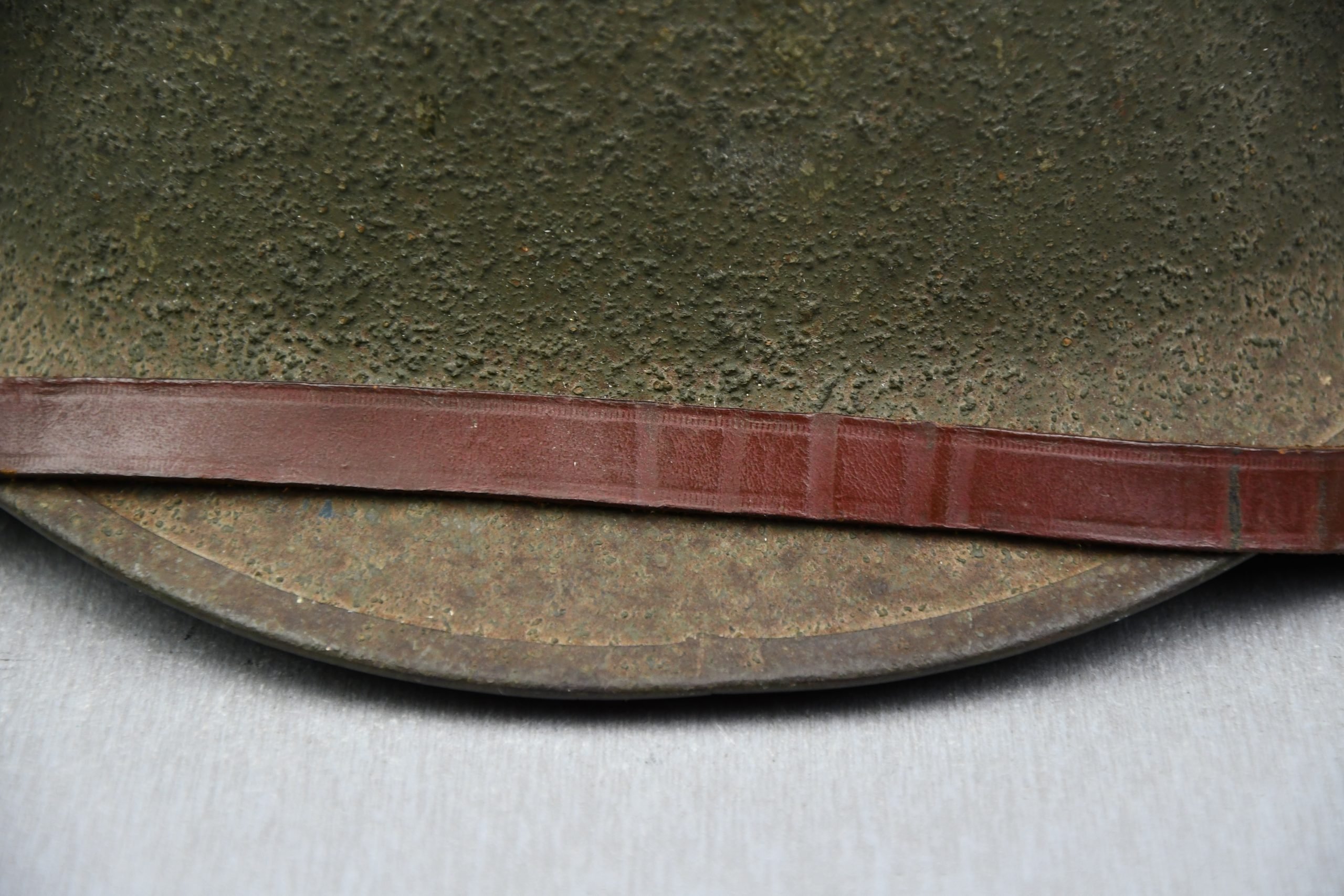 US WW2 M1-C paratrooper helmet with Westinghouse liner — image 3