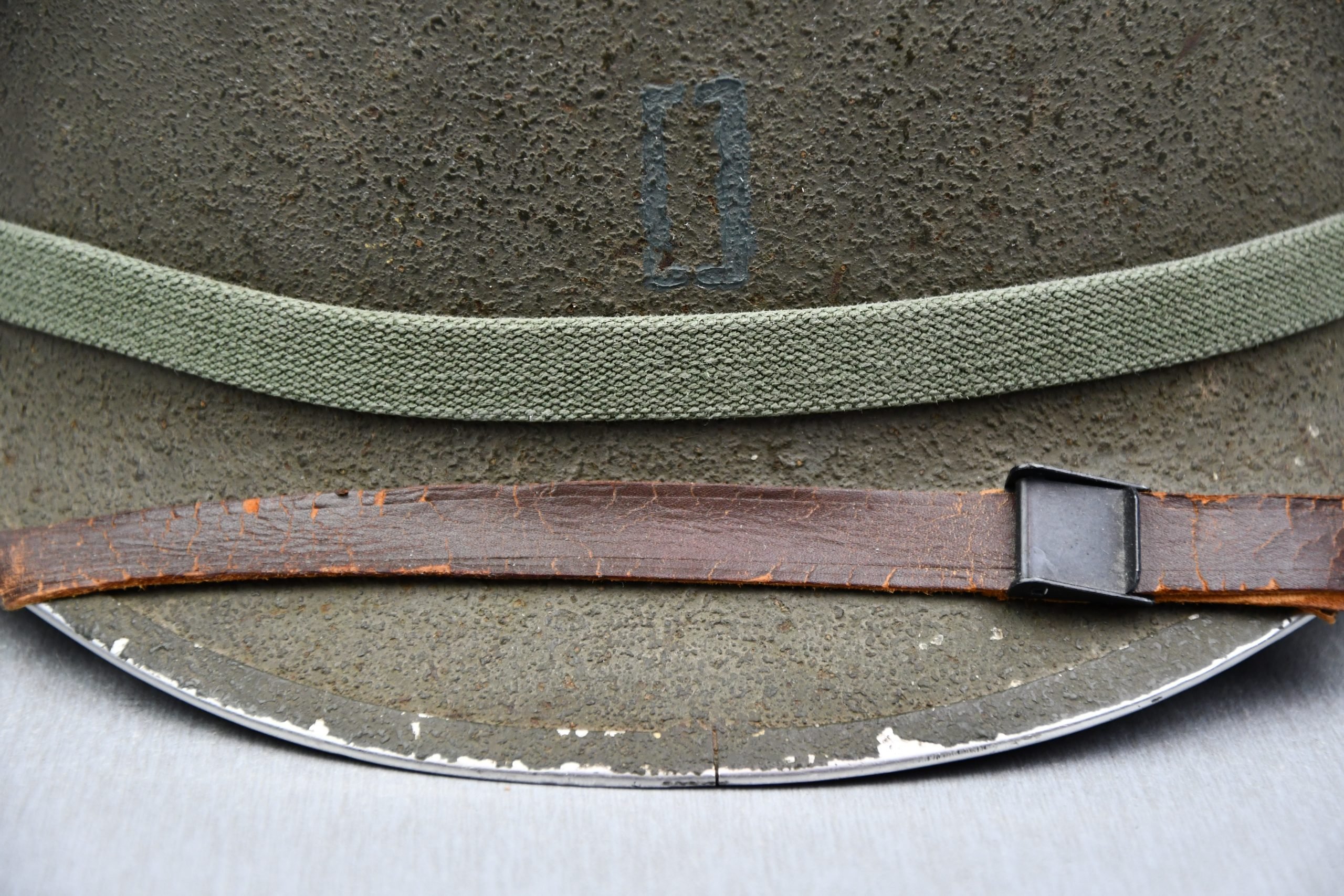 US WW2 M1 fixed bale steel helmet with liner by CAPAC for Lieutenant — image 5