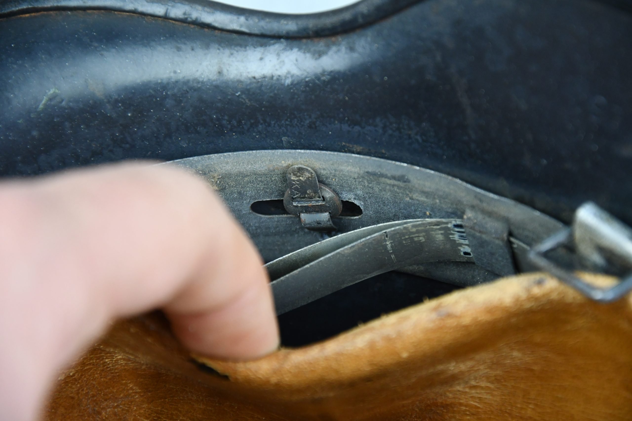 M40 Luftwaffe single decal steel helmet hkp64 named Uffz. Wabersitzki — image 13
