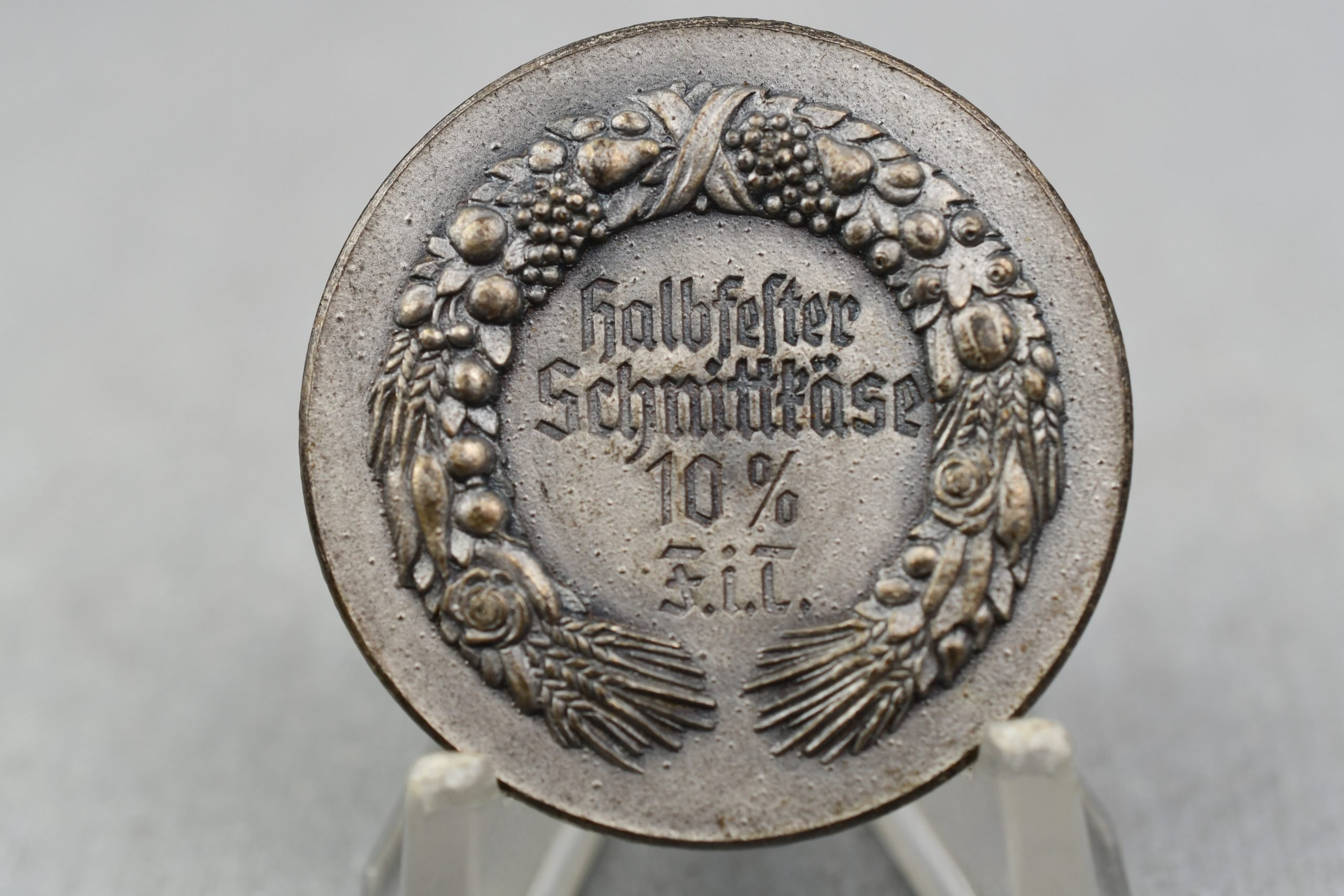 Blut Und Boden (Blood And Soil) table medal in silver for cheese 1937 — image 2