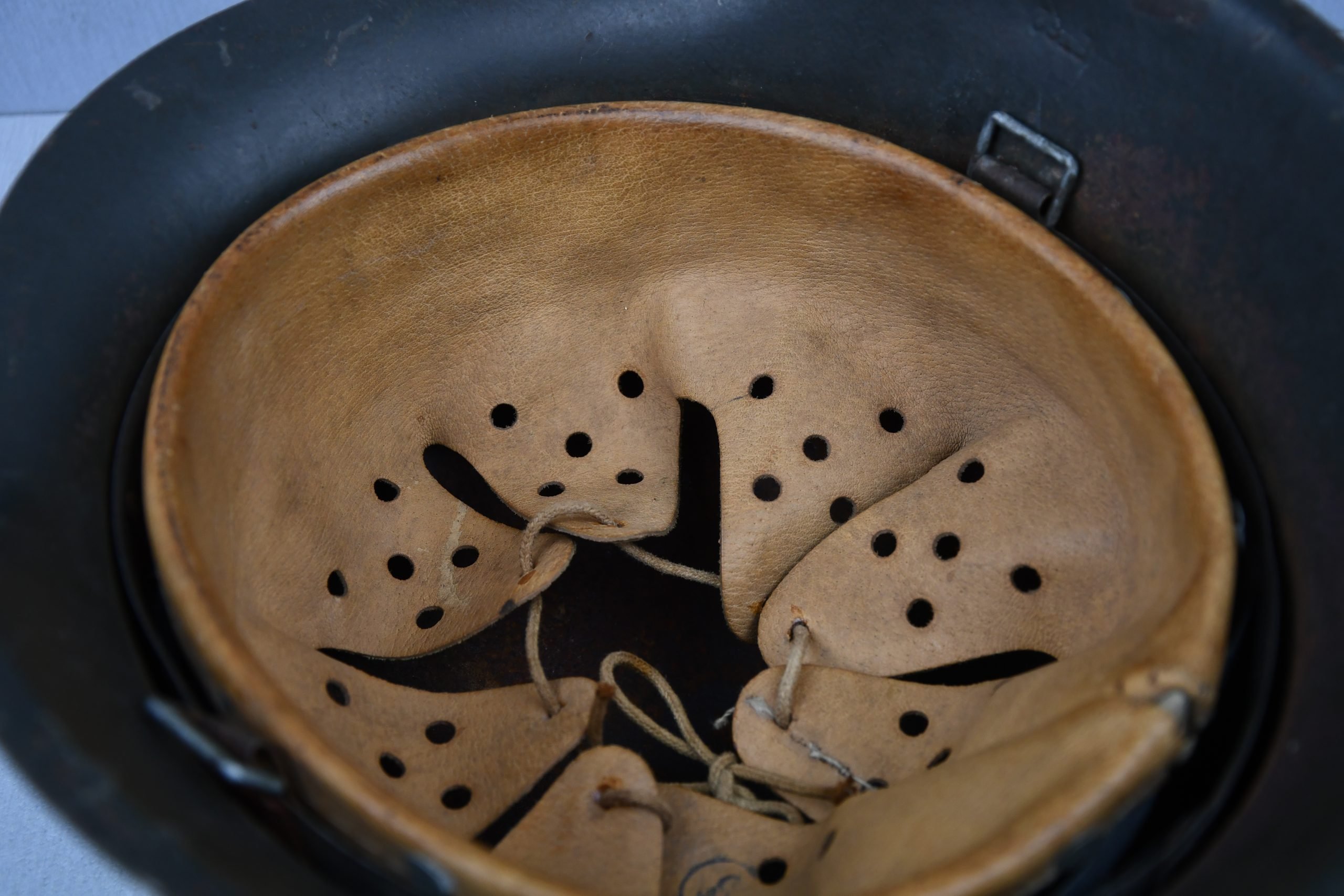 M42 army (Heer) ex-single decal steel helmet ET62 — image 12