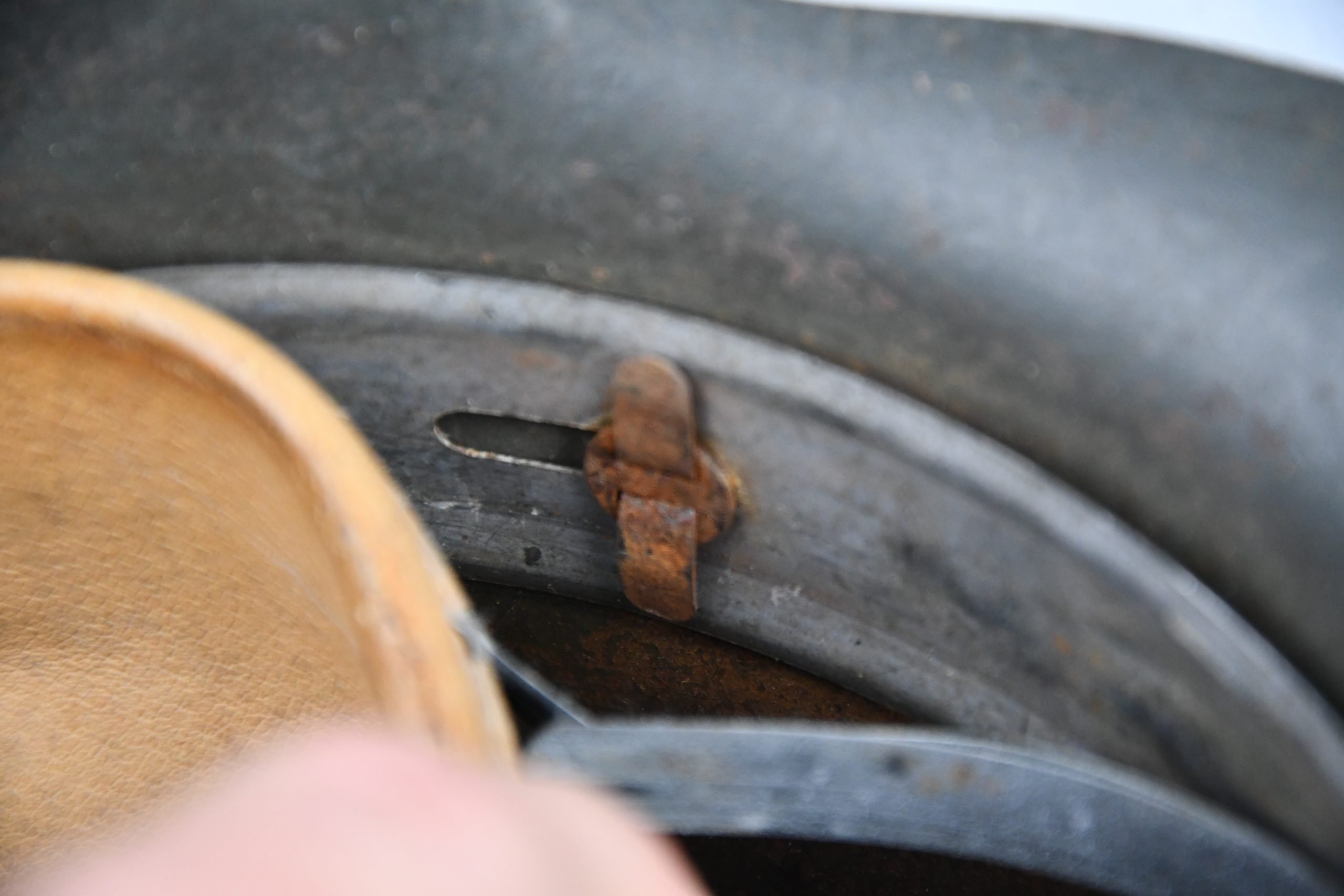 M42 army (Heer) ex-single decal steel helmet ET62 — image 15