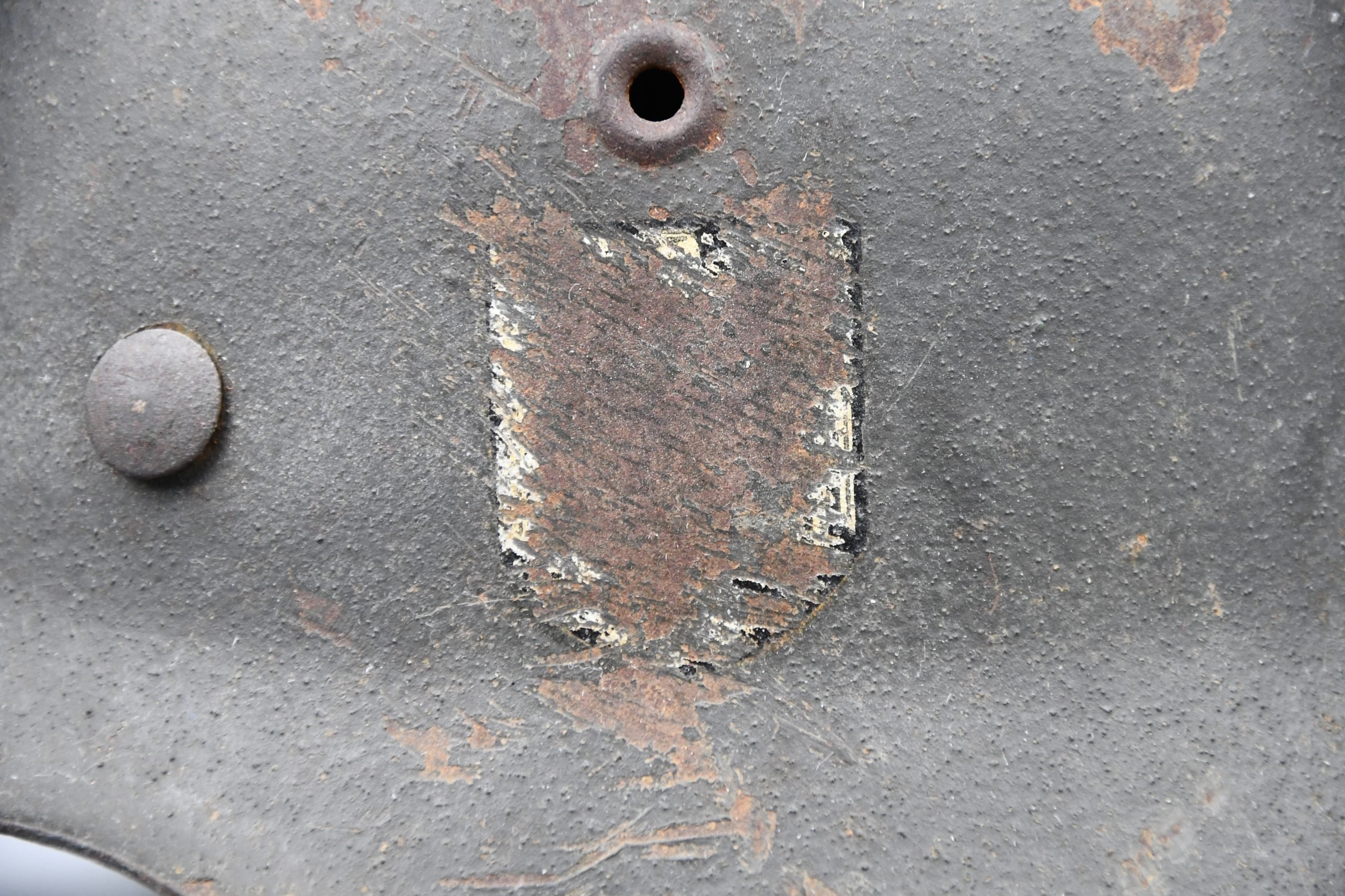 M42 army (Heer) ex-single decal steel helmet ET62 — image 2