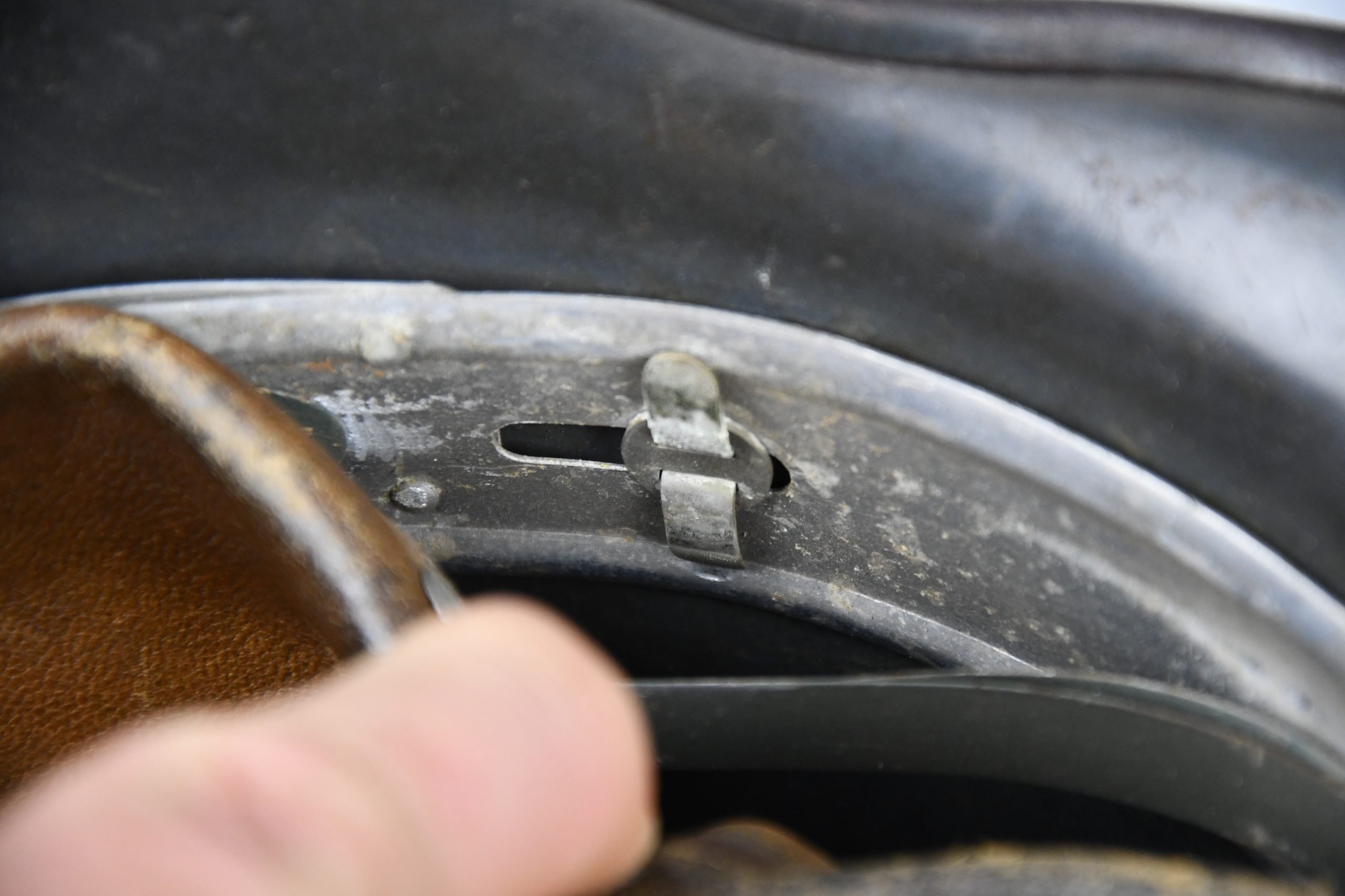 M35 Luftwaffe double decal 'rautarn' camouflage helmet SE62 — image 16