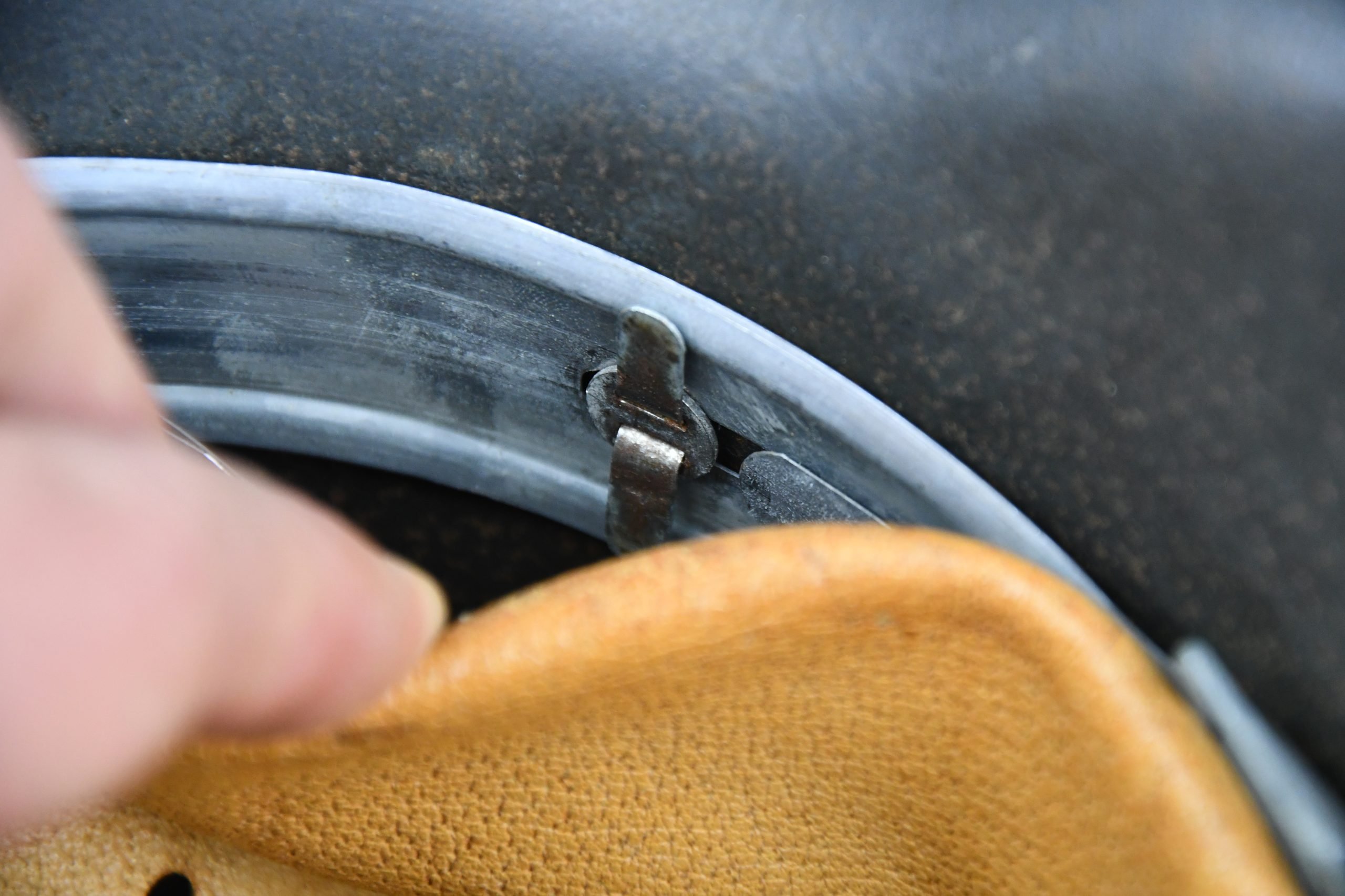 M42 army (Heer) no decal steel helmet hkp64 (with fake decal) — image 14