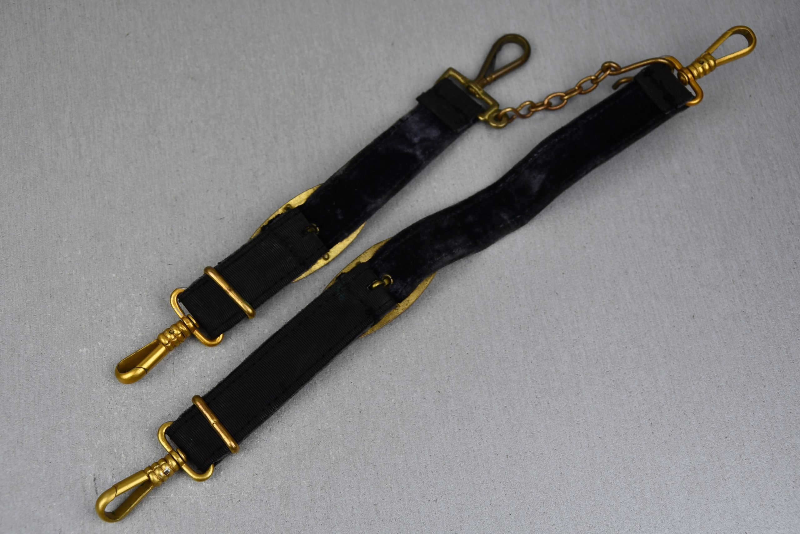 Kriegsmarine officer dagger hangers — image 5