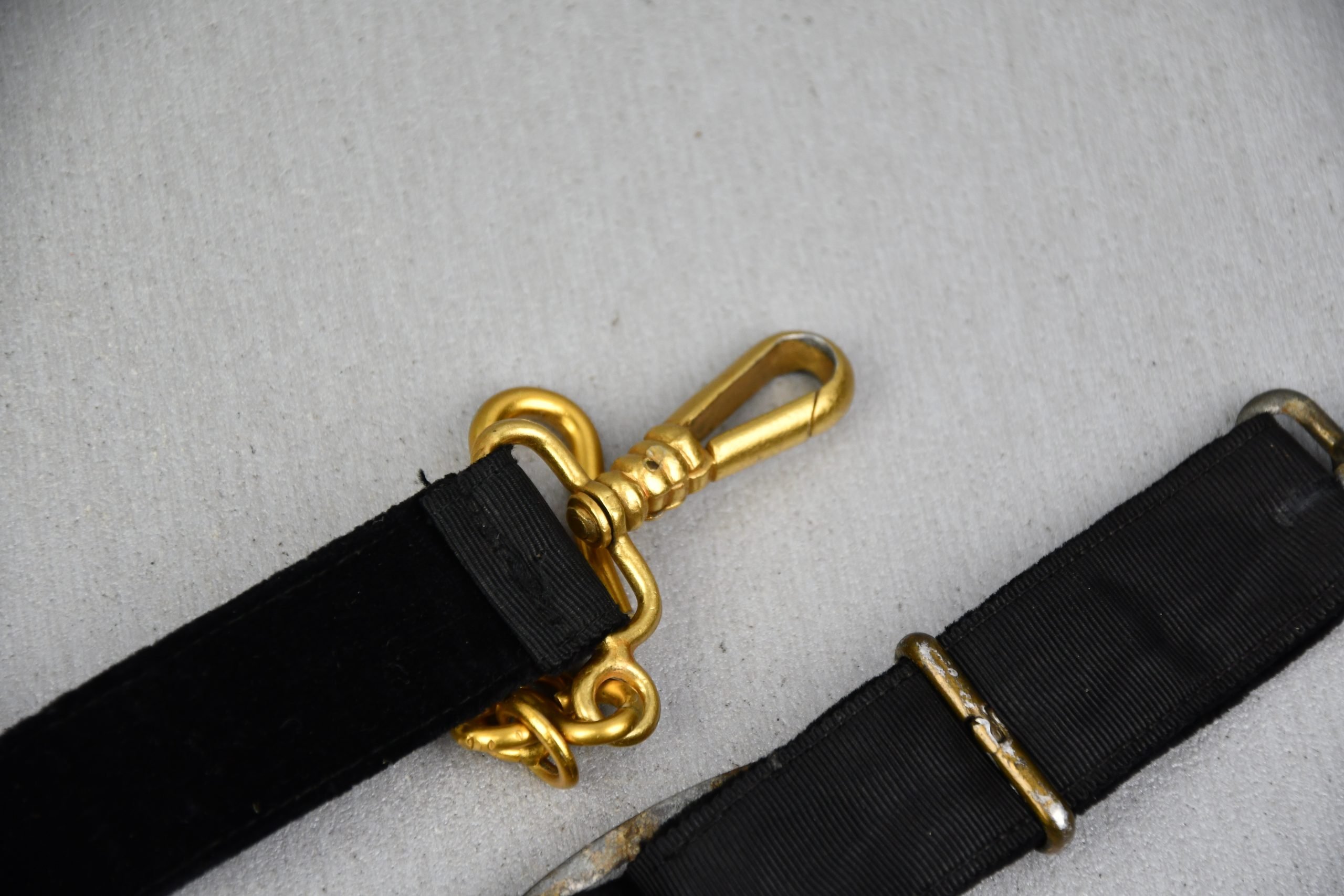 Kriegsmarine officer dagger hangers — image 7