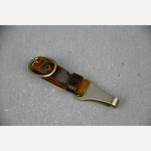 Early M33 SA dagger hanger