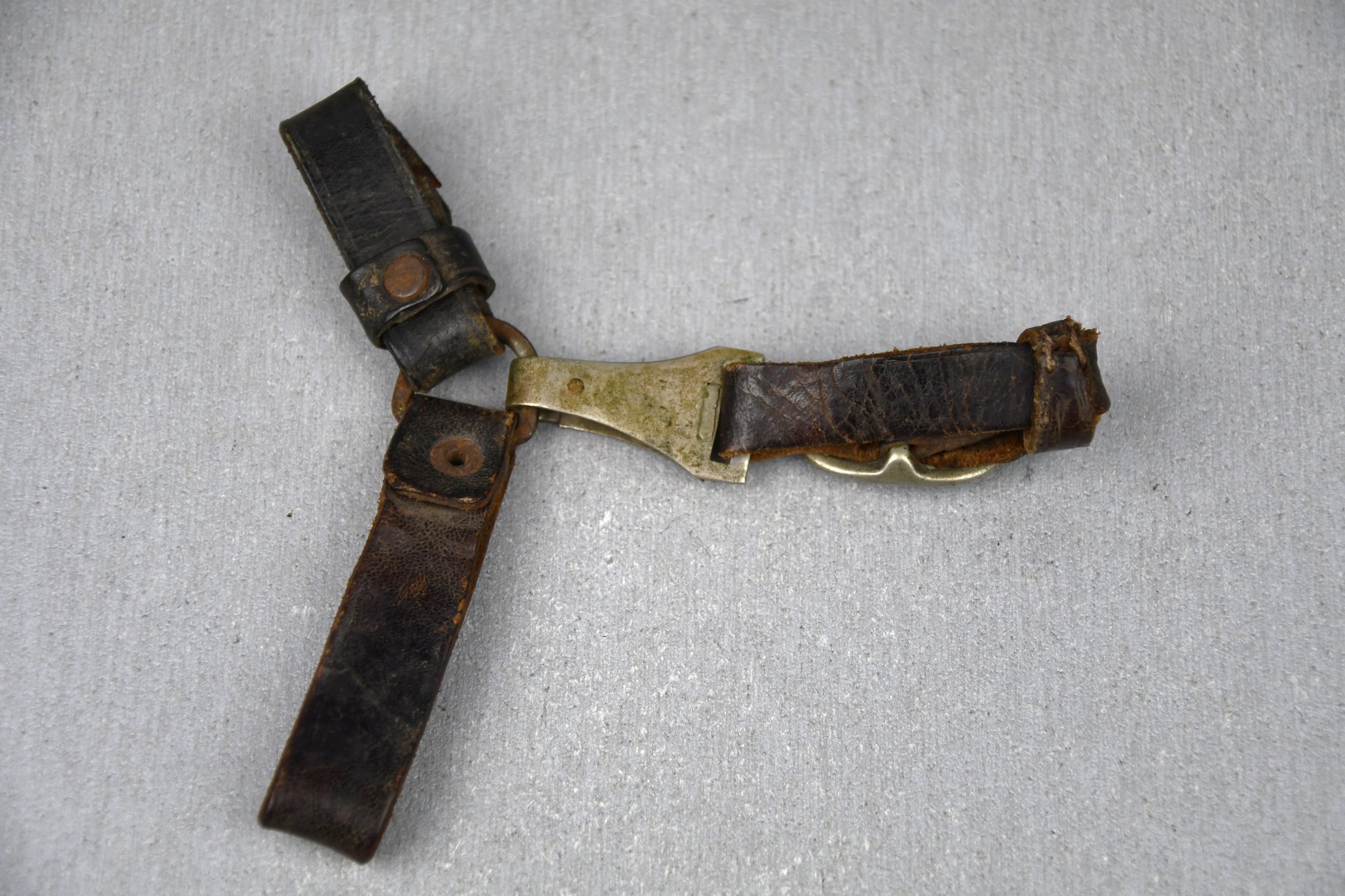 Complete M33 SA dagger hanger with top grip hanger — image 5