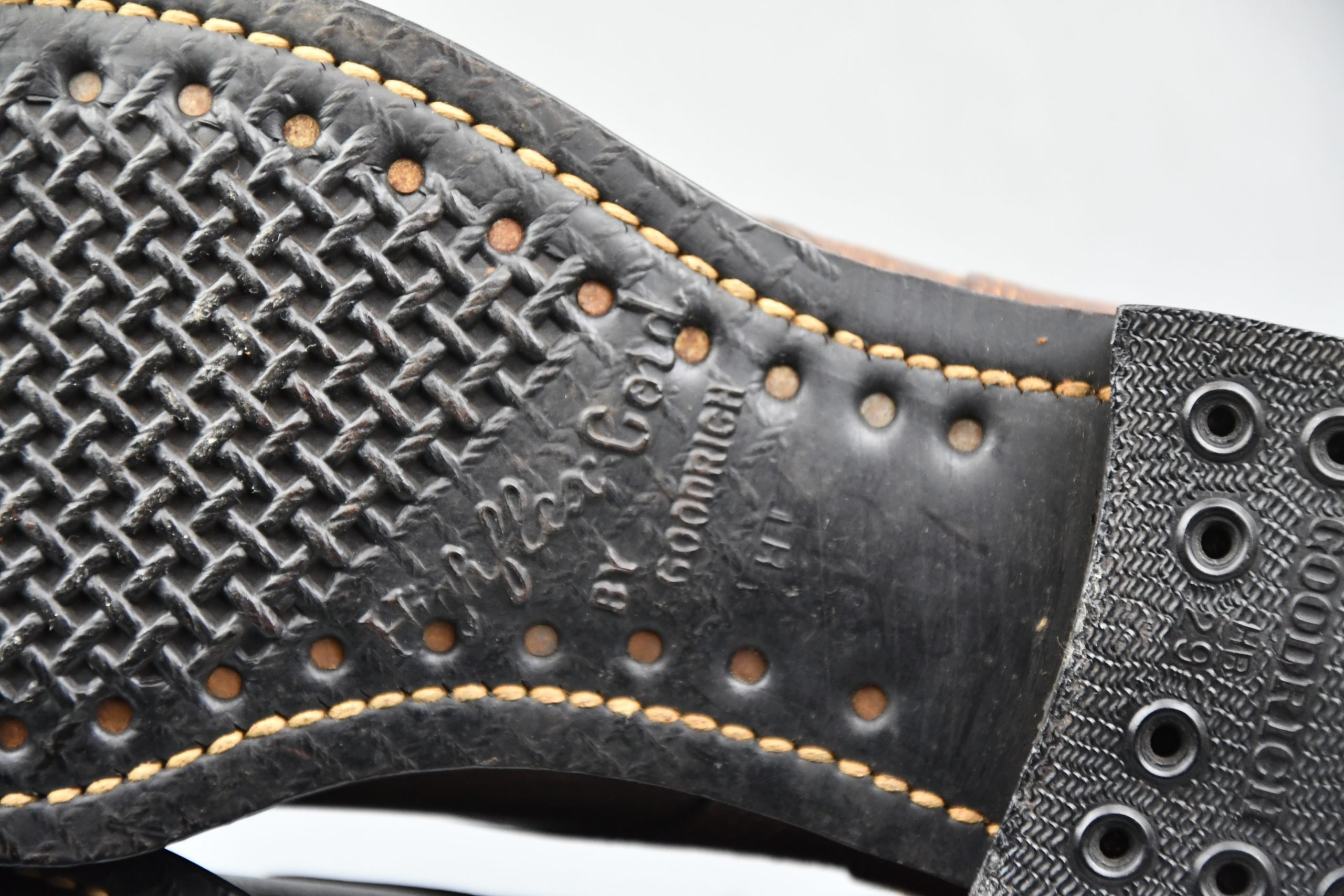 MINT US WW2 roughout type III standard issue service shoes — image 7