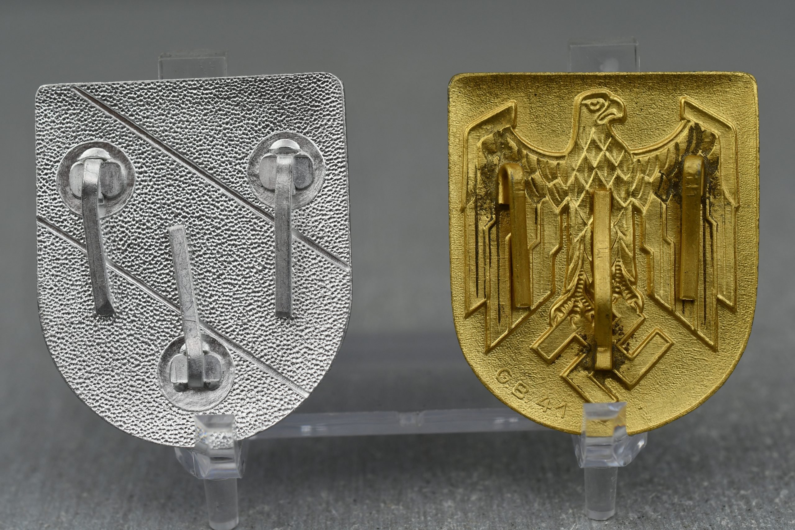 RARE Kriegsmarine tropical pith helmet decal shields set 1941 — image 2