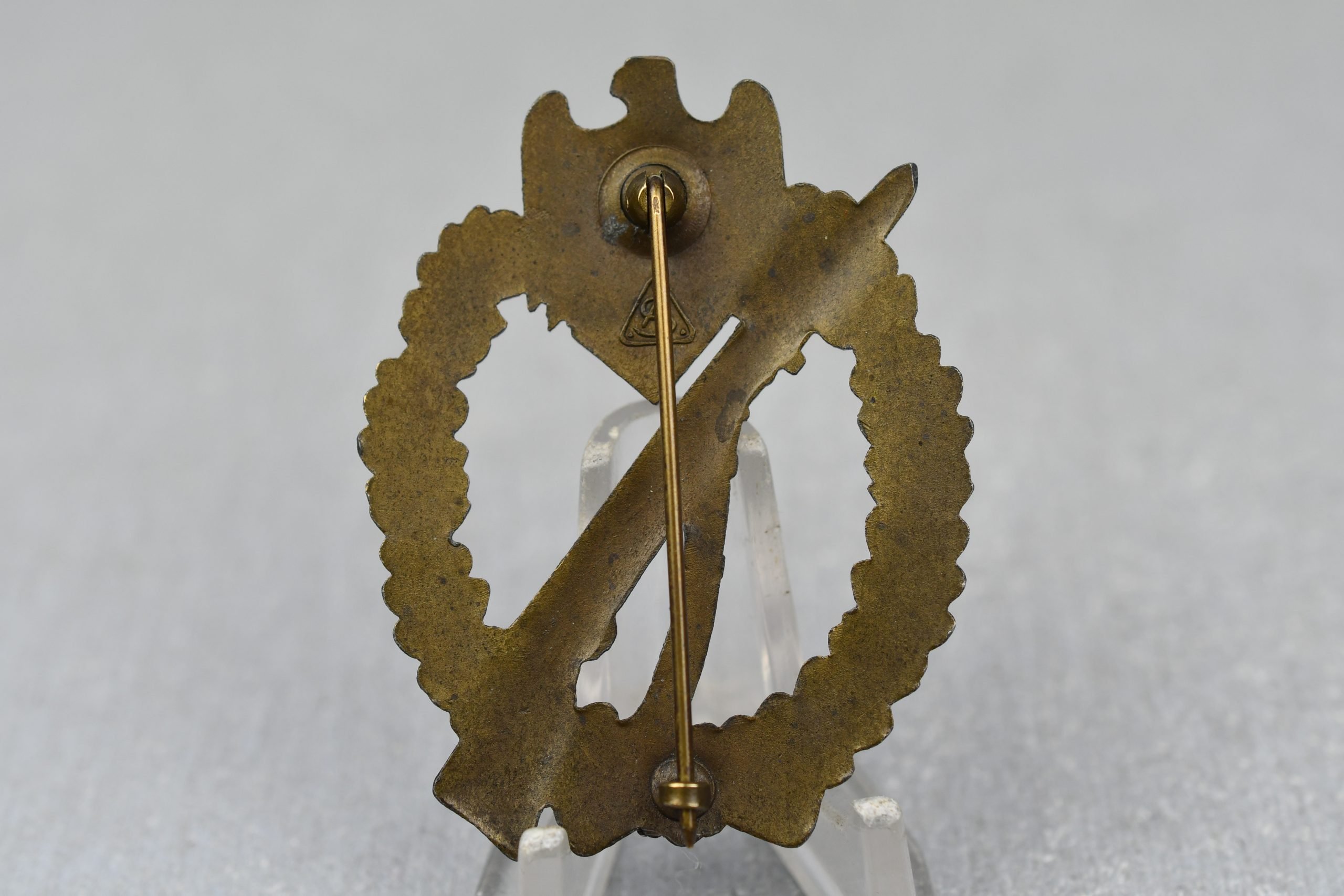 MINT Infantry assault badge 'Infanterie-Sturmabzeichen' in bronze by 'AS in triangle' — image 3