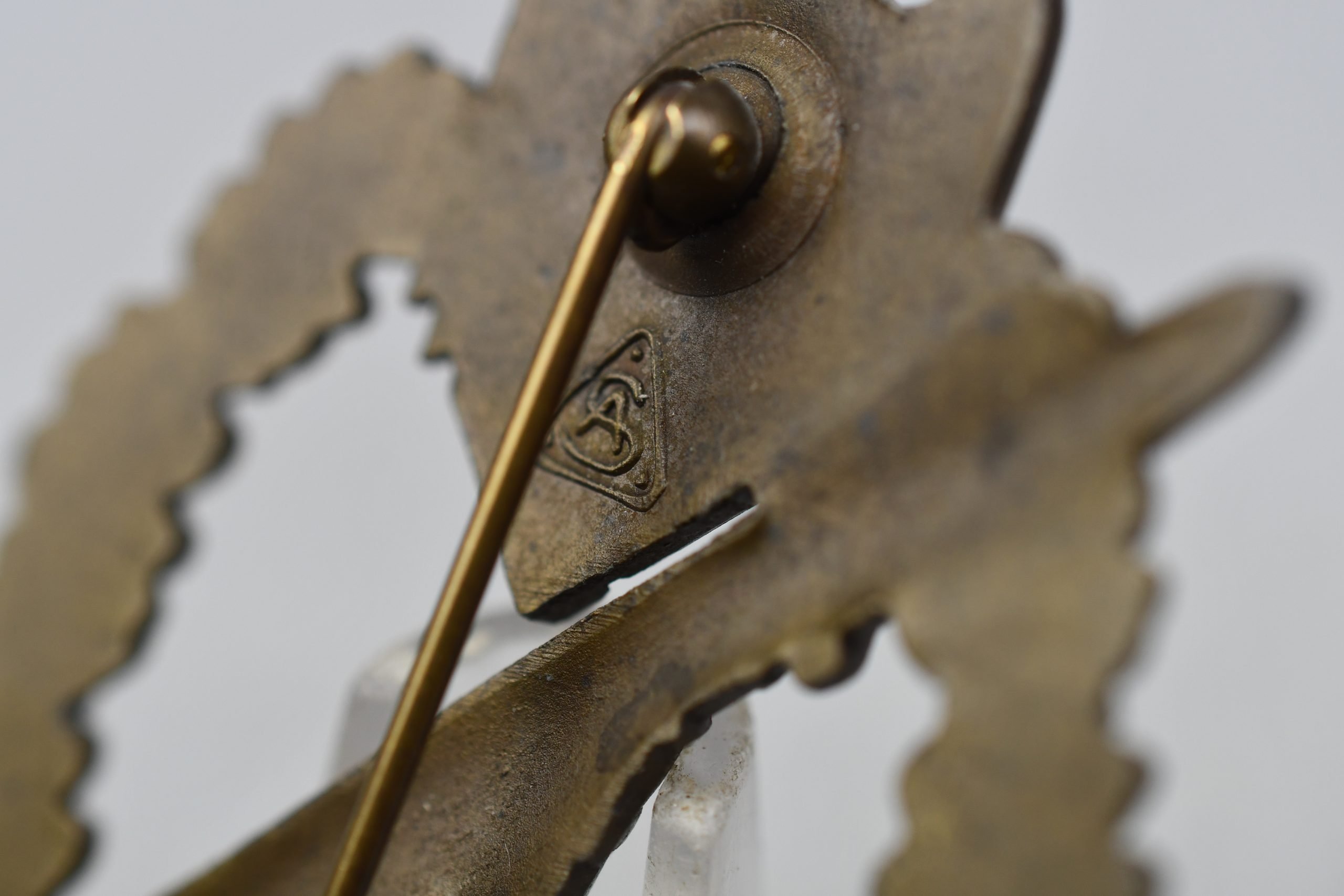 MINT Infantry assault badge 'Infanterie-Sturmabzeichen' in bronze by 'AS in triangle' — image 5